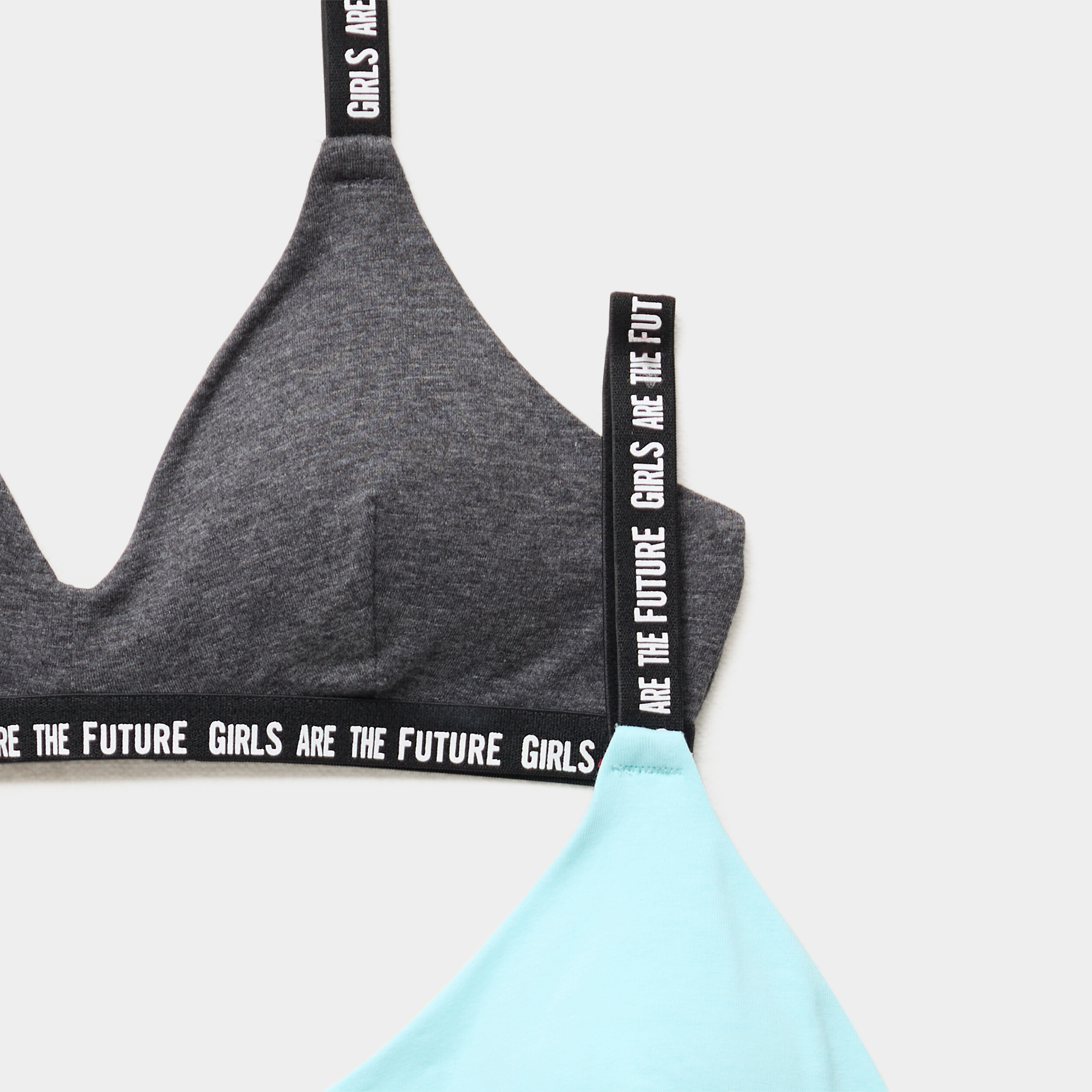 lot 2 brassieres forme triangle coton bleu turquoise fille Lot 2 brassières forme triangle coton bleu turquoise fille