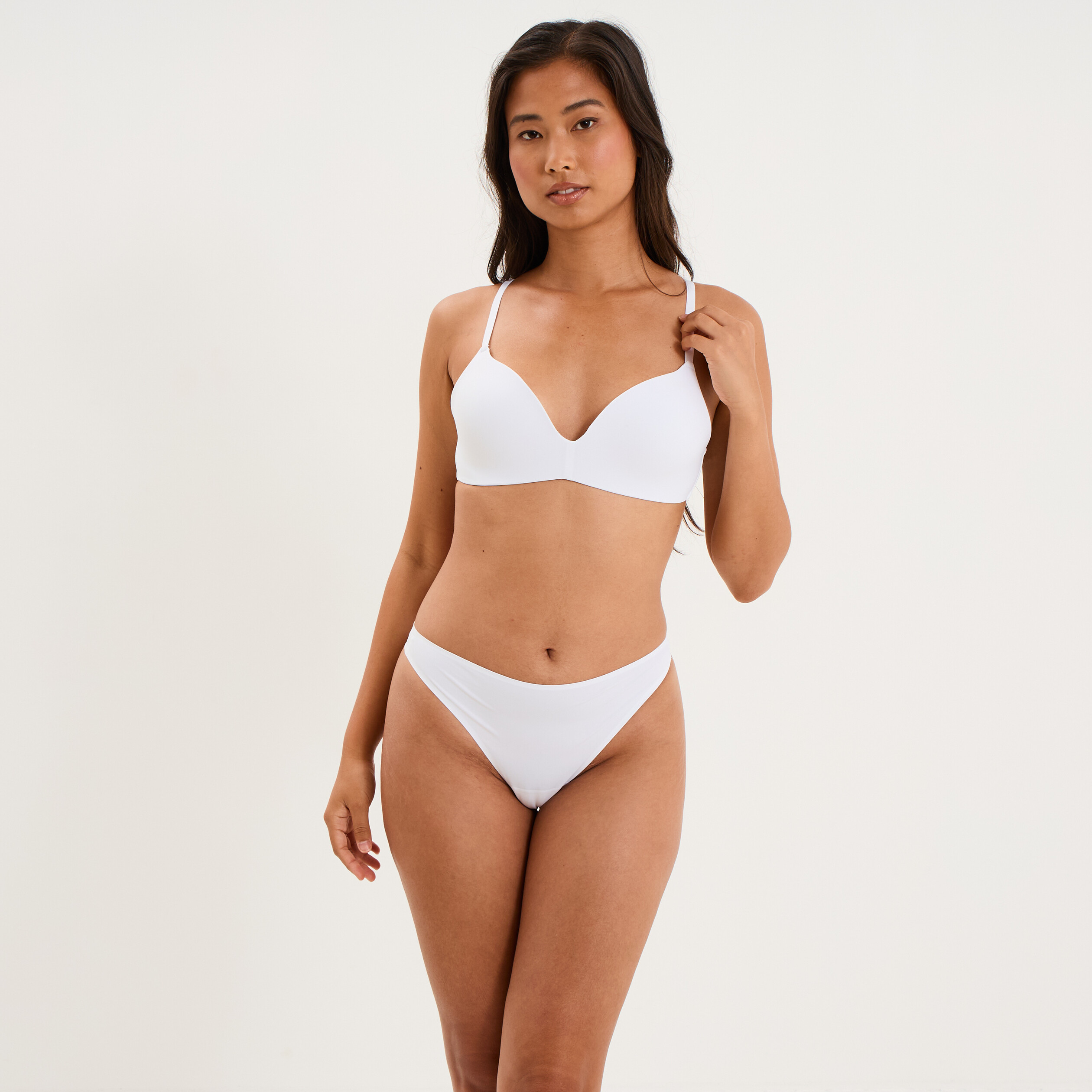Soutien-gorge triangle bretelles fines blanc femme