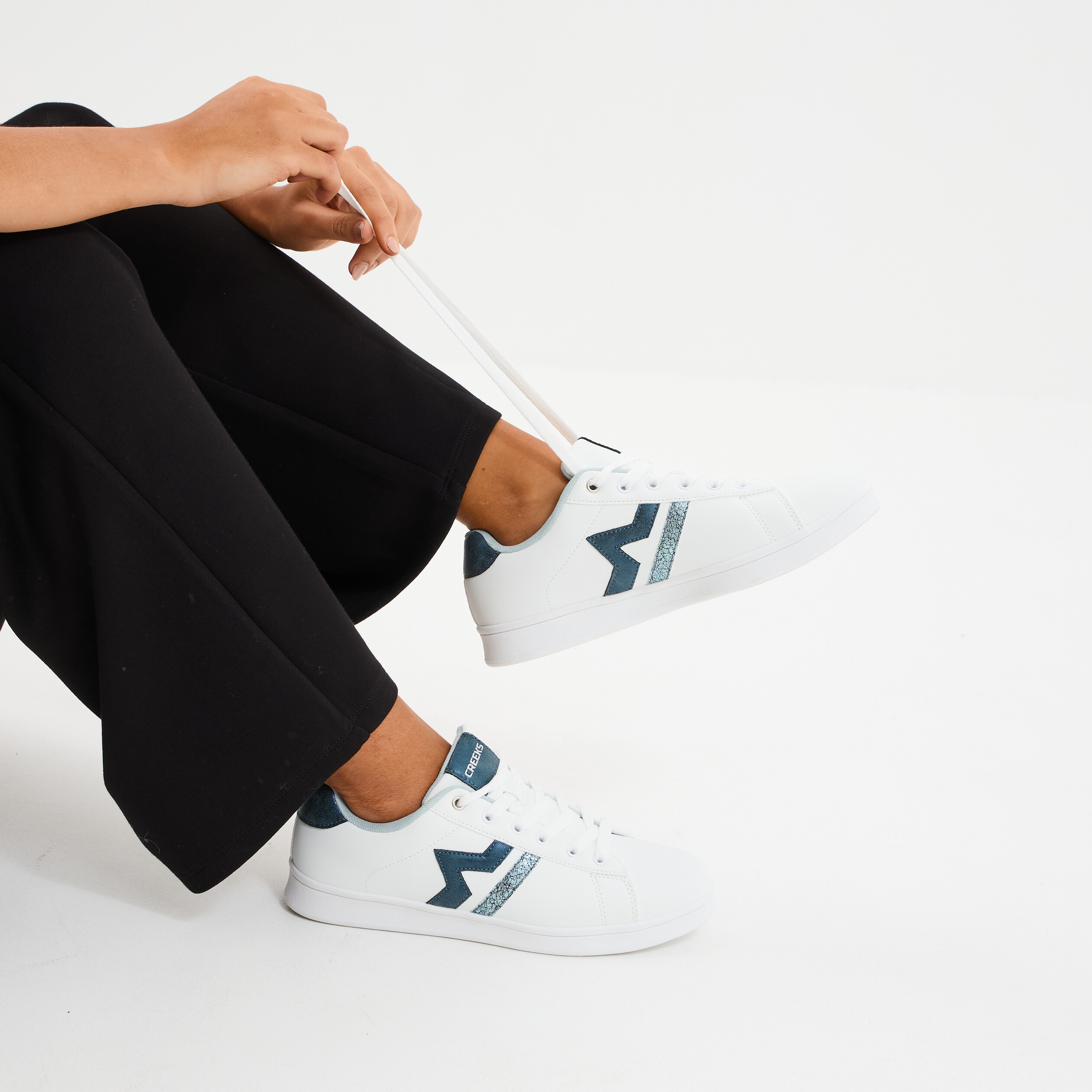 Tennis à lacets détails pailletés Creeks bleu marine femme La Halle