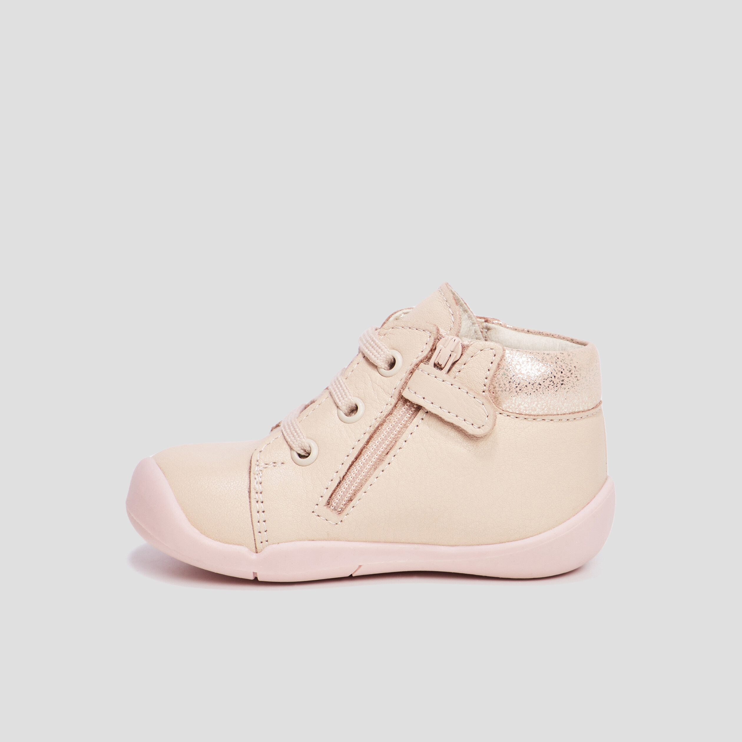 bottillons en cuir kickers waouk rose bebef Bottillons en cuir Kickers Waouk rose bébé fille