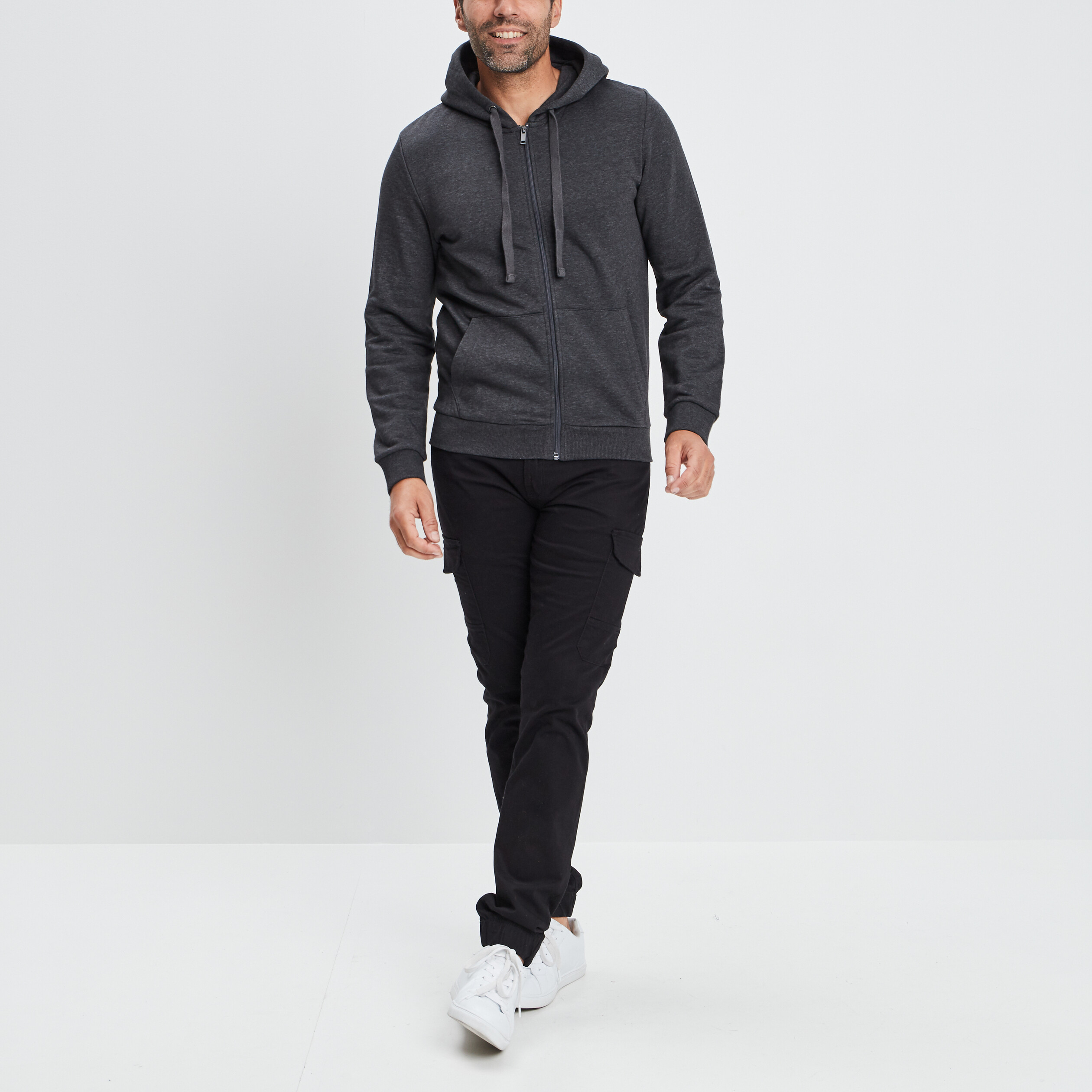 sweat zippe molleton a capuche gris fonce homme Sweat zippé molleton à capuche gris foncé homme