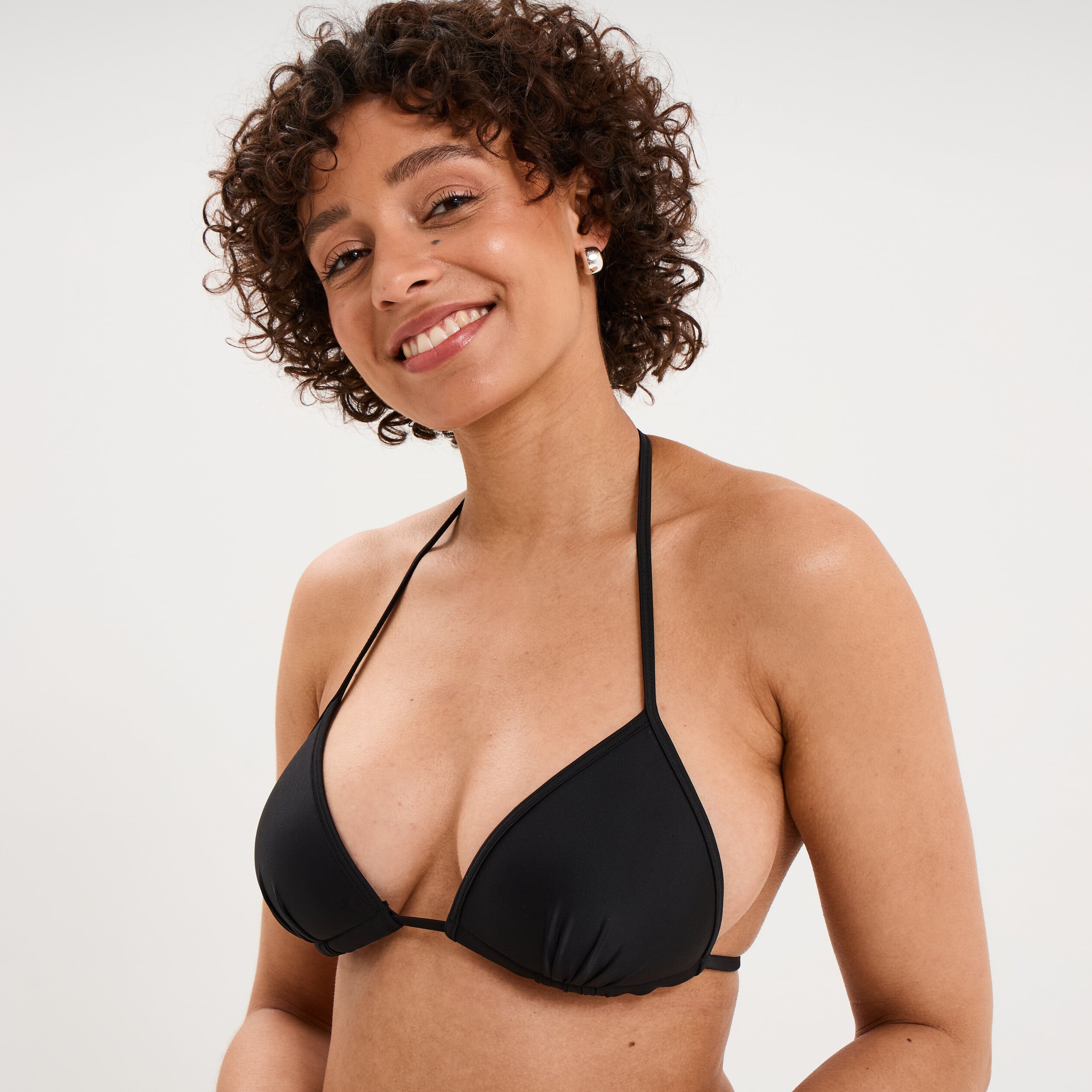 Haut de maillot de bain triangle coques noir femme