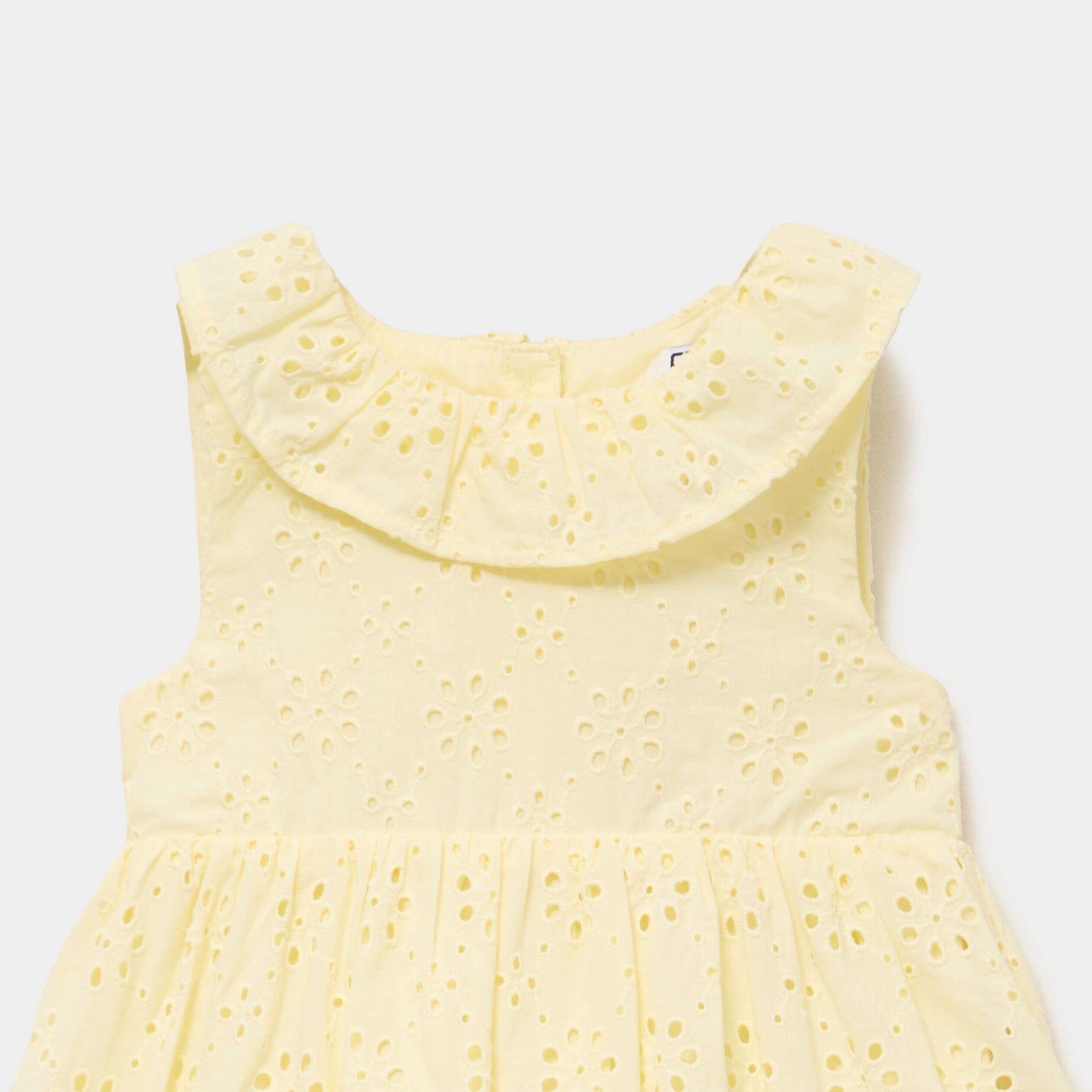 Robe &eacute;vas&eacute;e broderie anglaise coton jaune clair b&eacute;b&eacute; fille