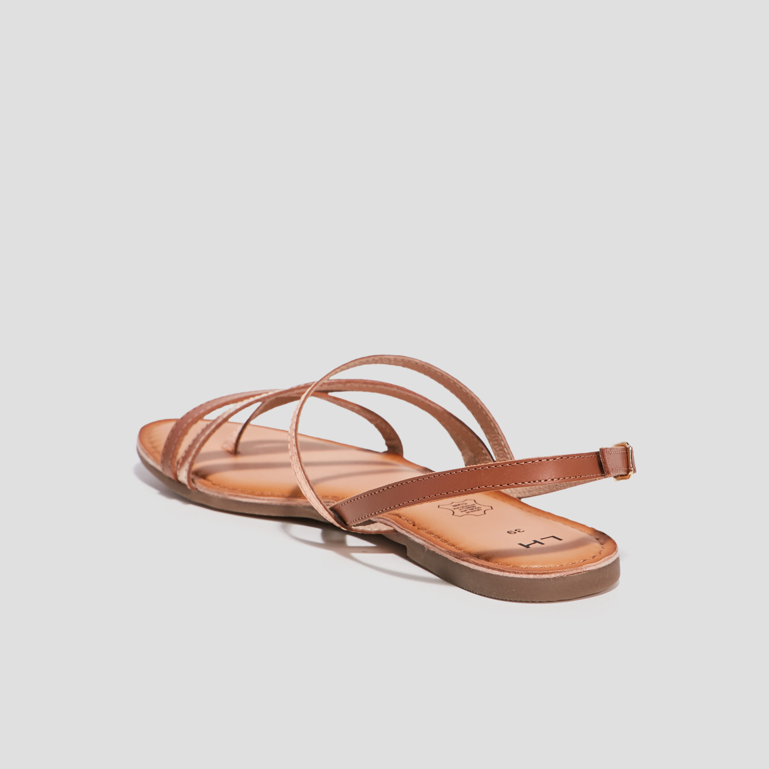 sandales en cuir semelle plate marron femme Sandales en cuir semelle plate marron femme