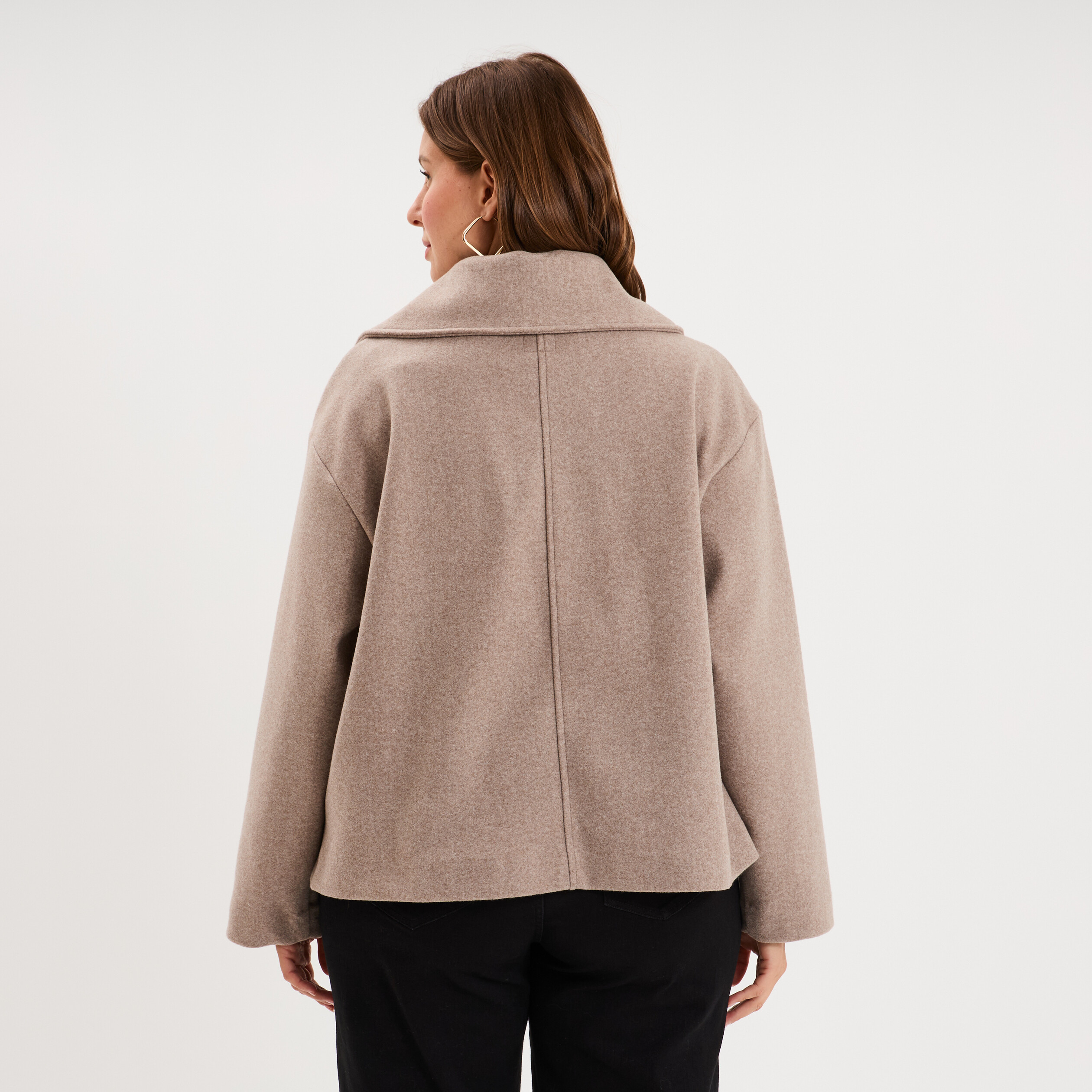 Manteau court double boutonnage beige femme grande taille