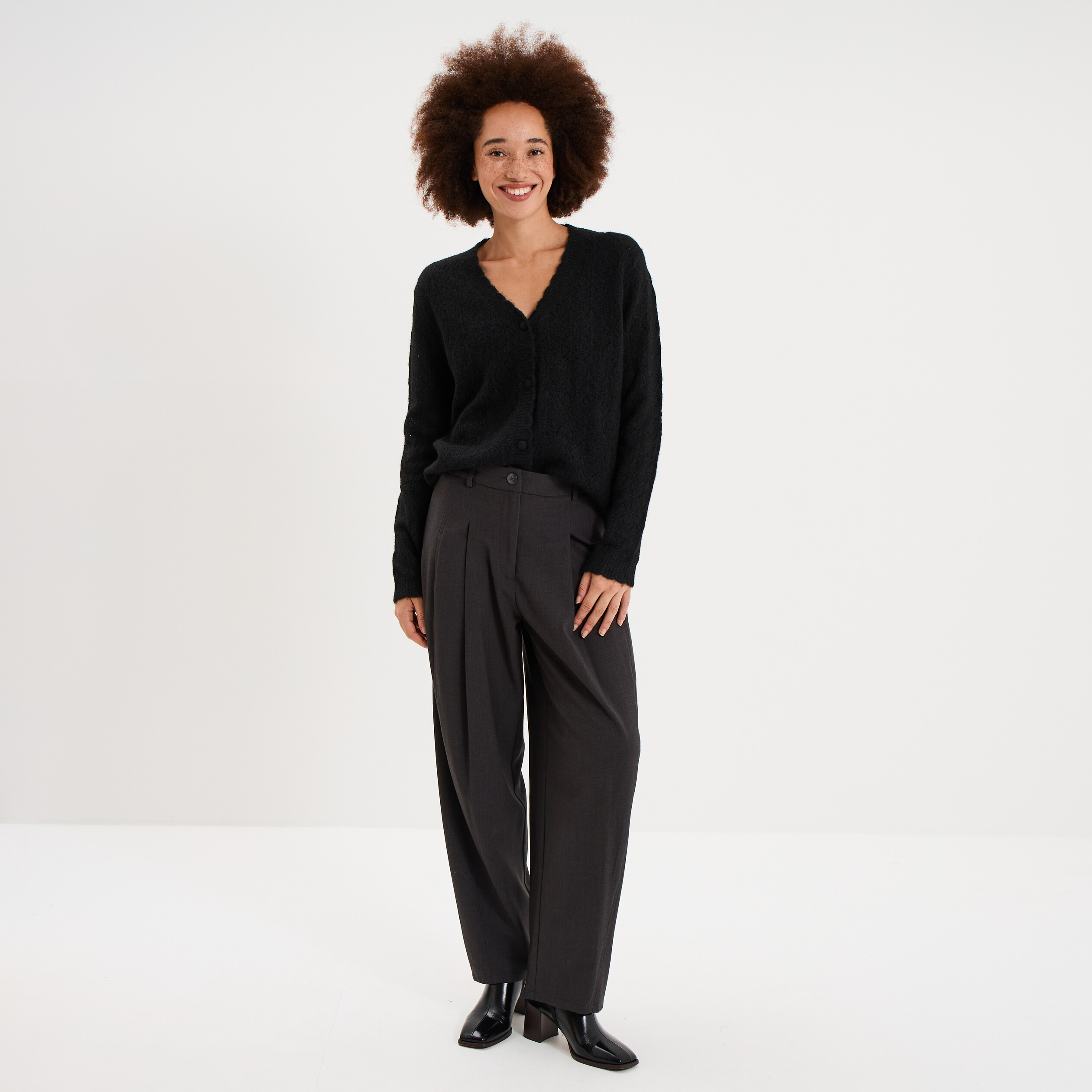 Gilet cardigan ajour&eacute; manches longues noir femme