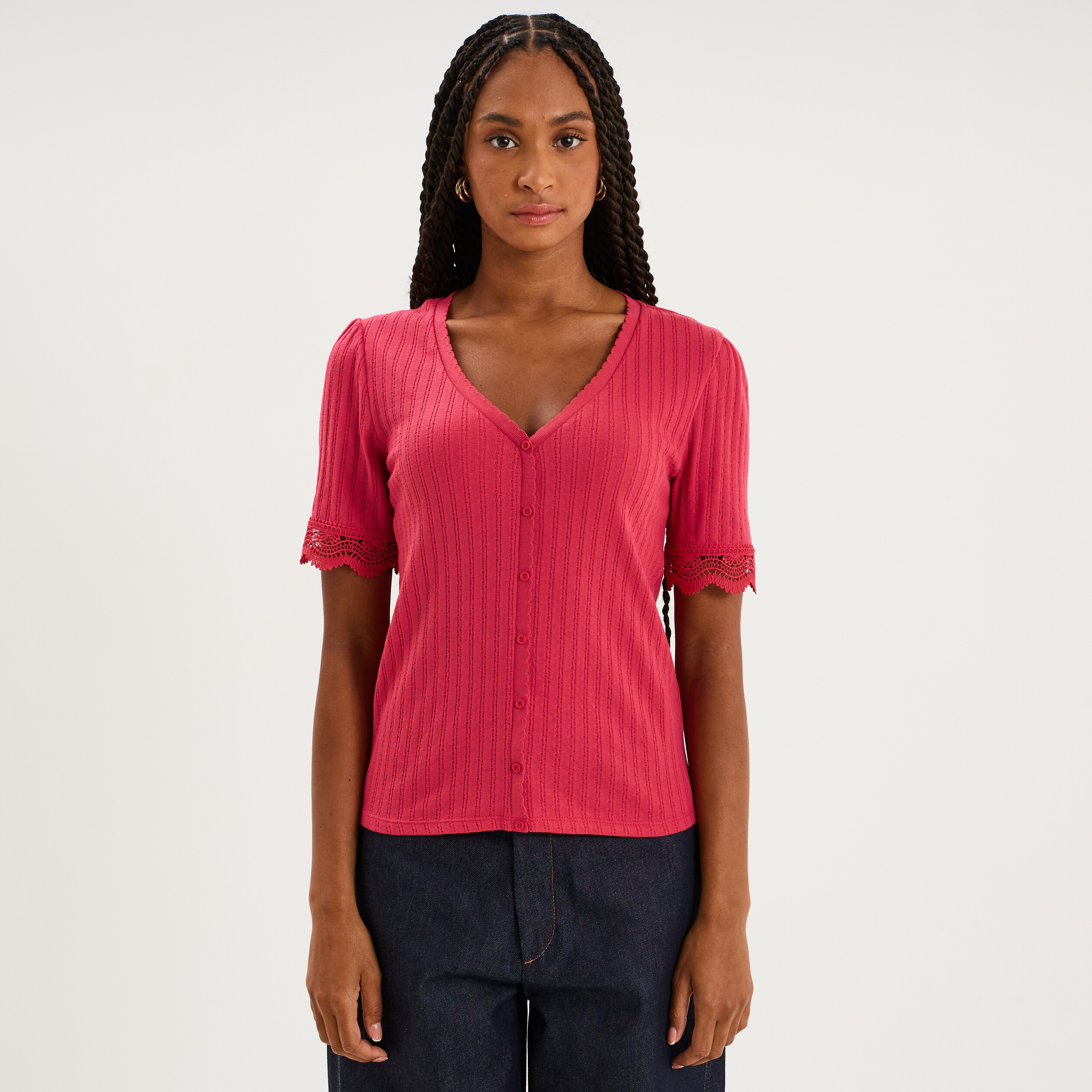 Blouse manches courtes col V dentelle rose cerise femme