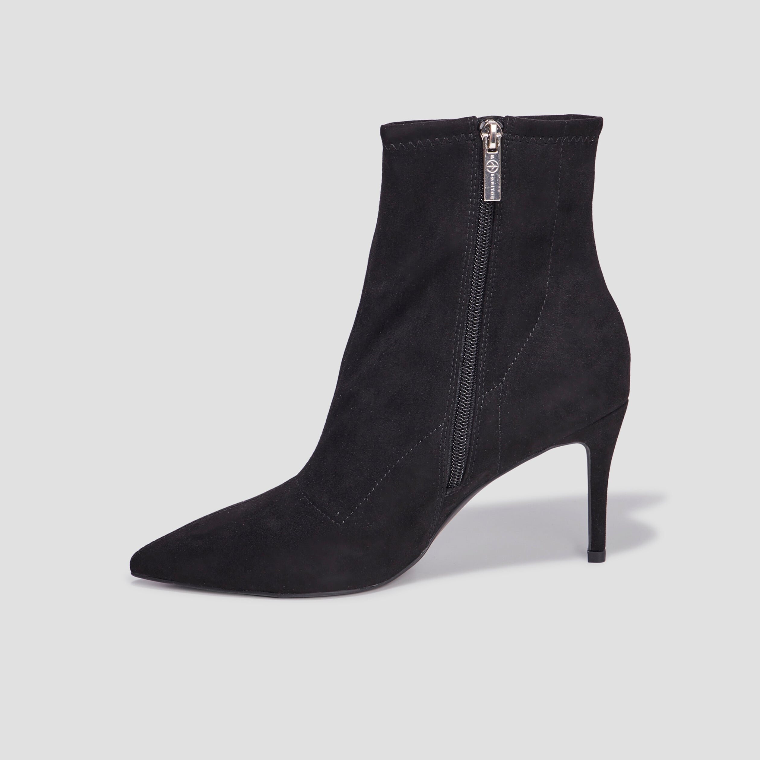 Bottines bouts pointus talons aiguilles noir femme