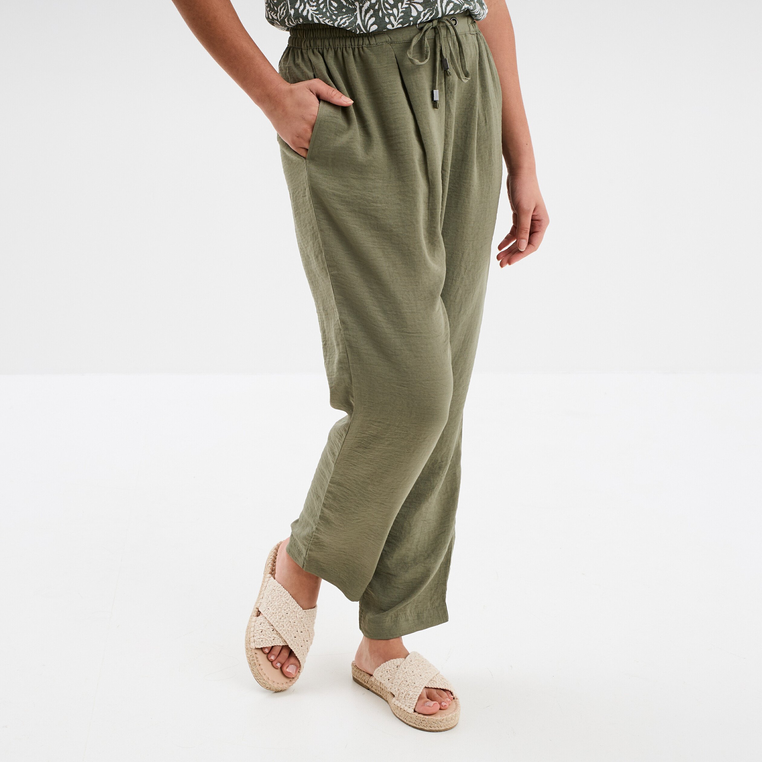 pantalon fluide coupe cigarette vert kaki femme Pantalon fluide coupe cigarette vert kaki femme
