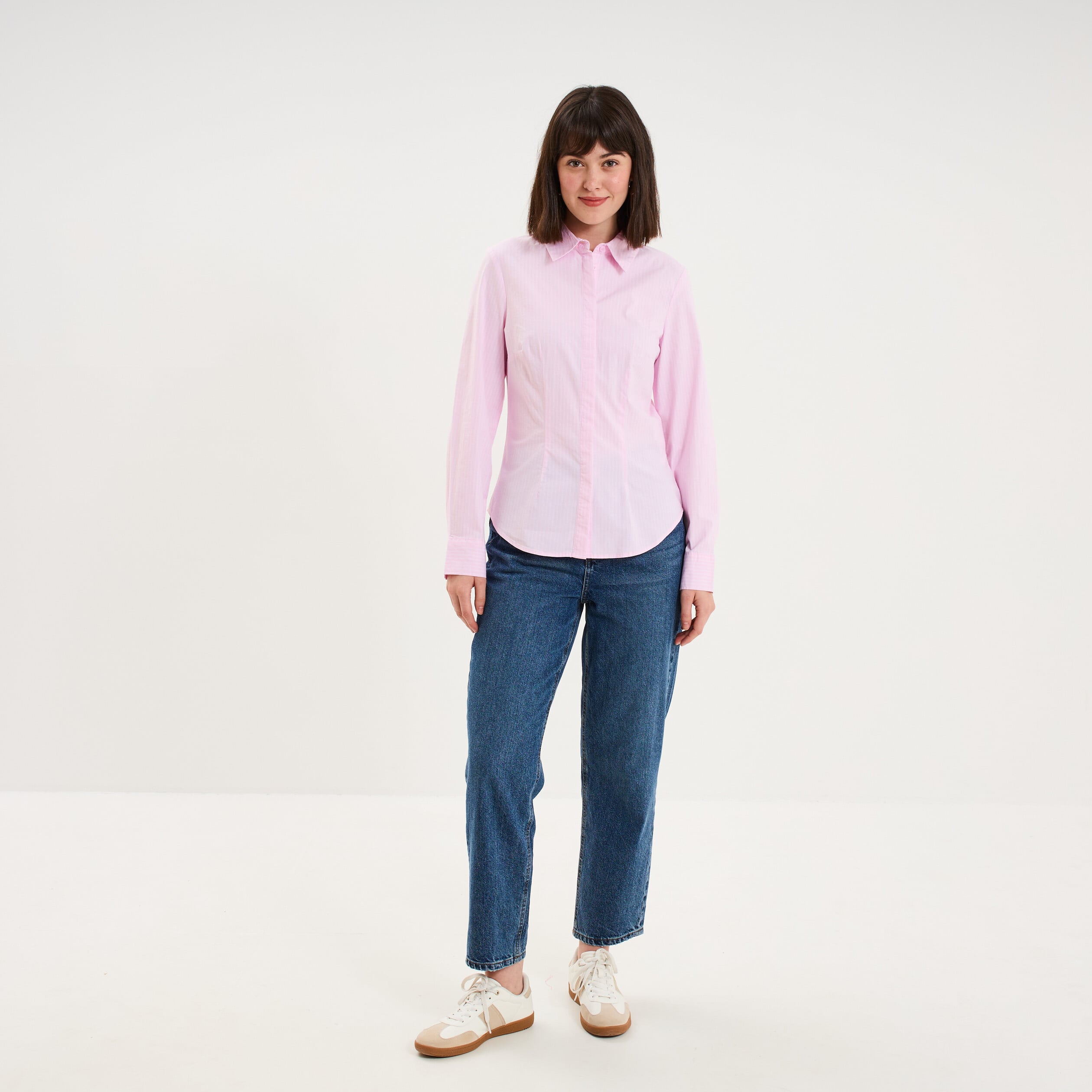 Chemise cintr&eacute;e stretch manches longues rose femme