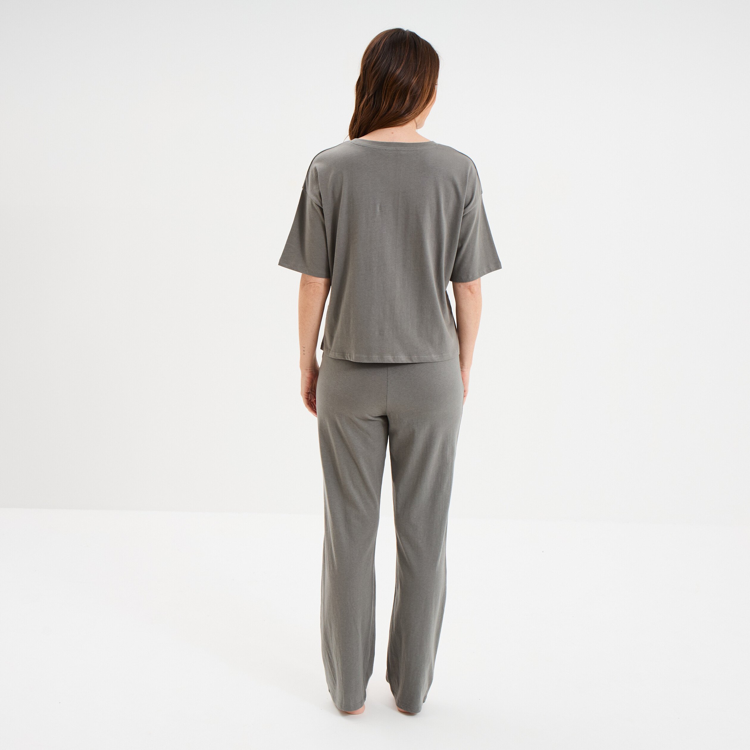 ensemble pyjama pantalon et t shirt vert kaki femme Ensemble pyjama pantalon et t-shirt vert kaki femme