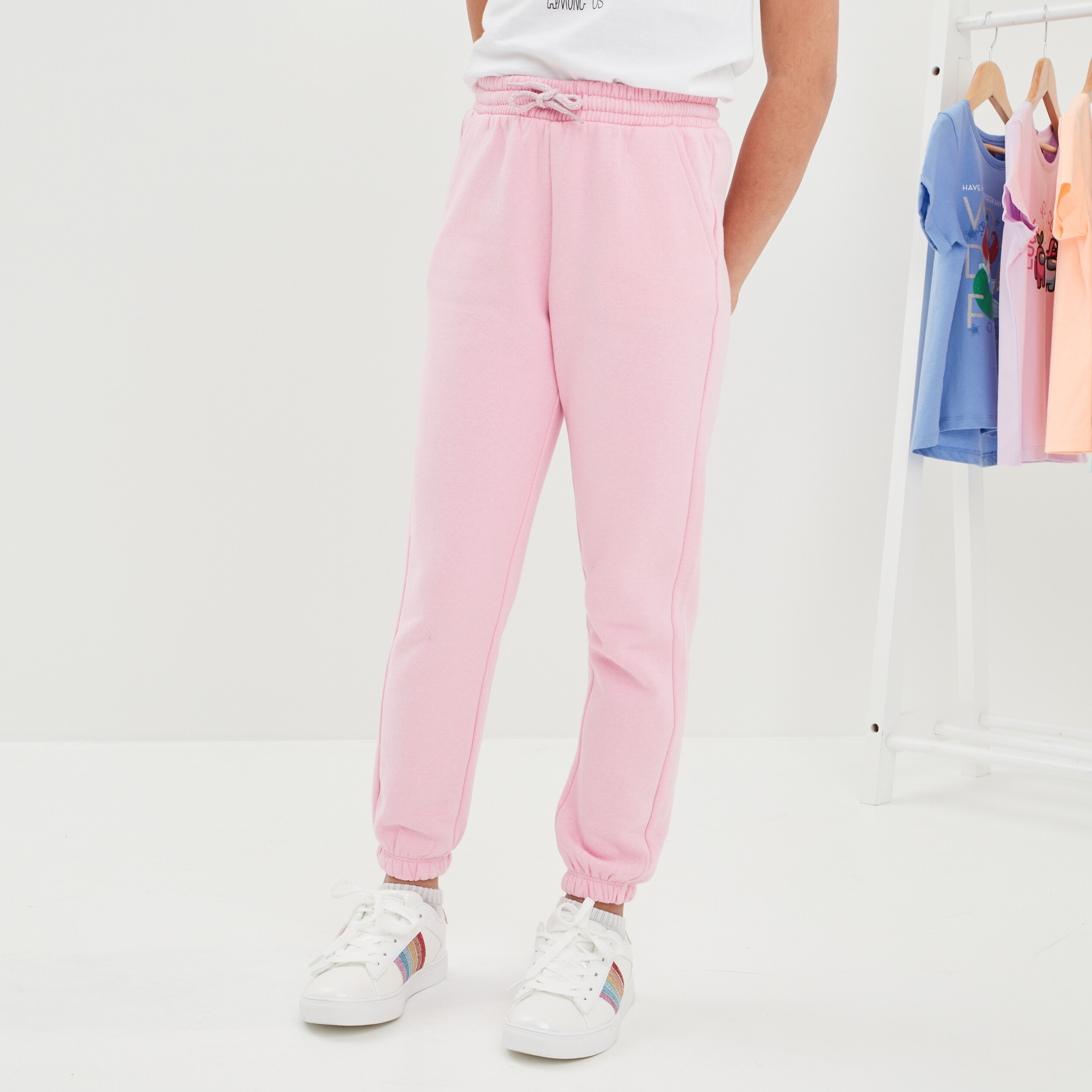 Bas de jogging rose à détails motif fleuri enfant fille