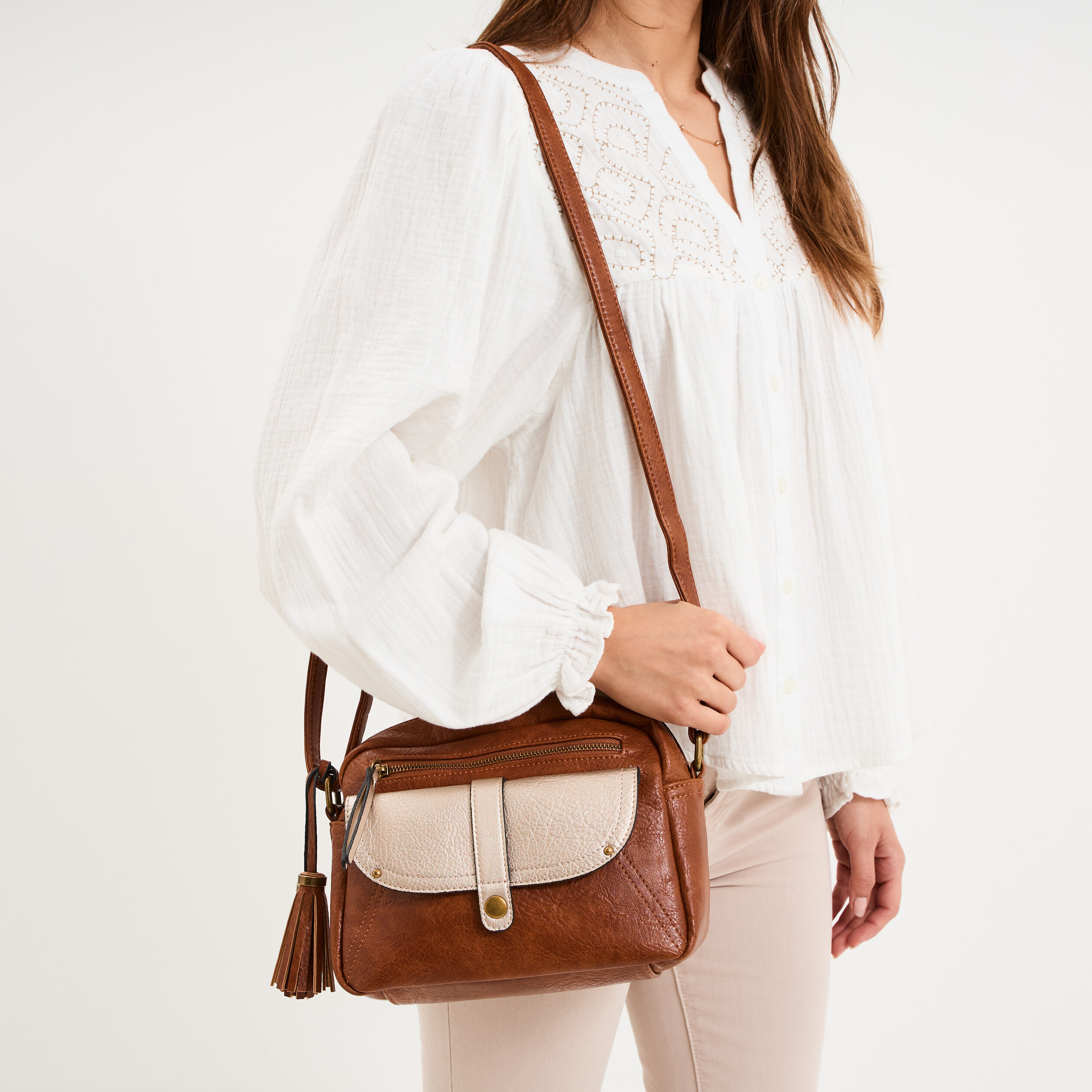 Sac en bandouli&egrave;re marron cognac femme