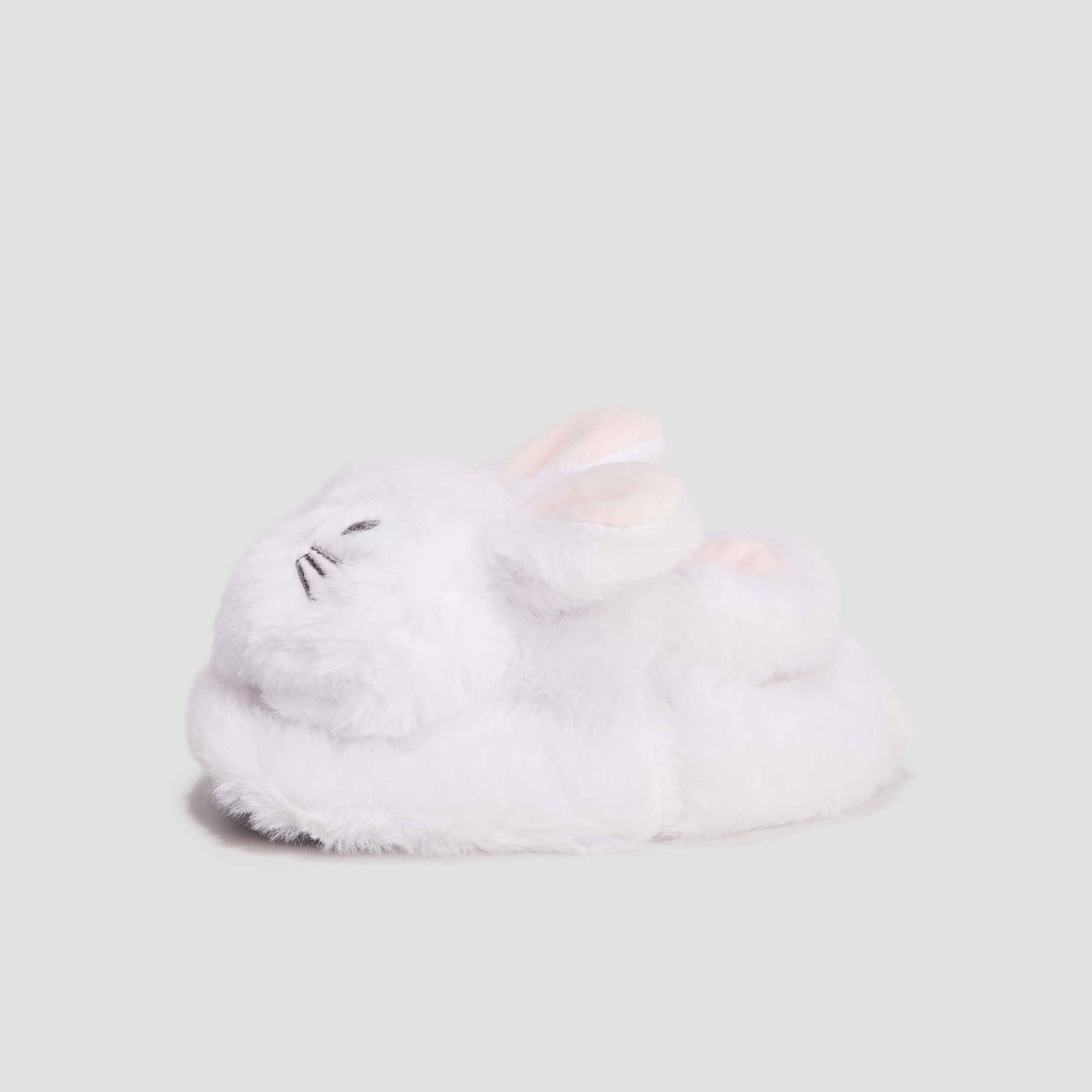 chaussons fantaisie fourres blanc bebef Chaussons fantaisie fourrés blanc bébé fille
