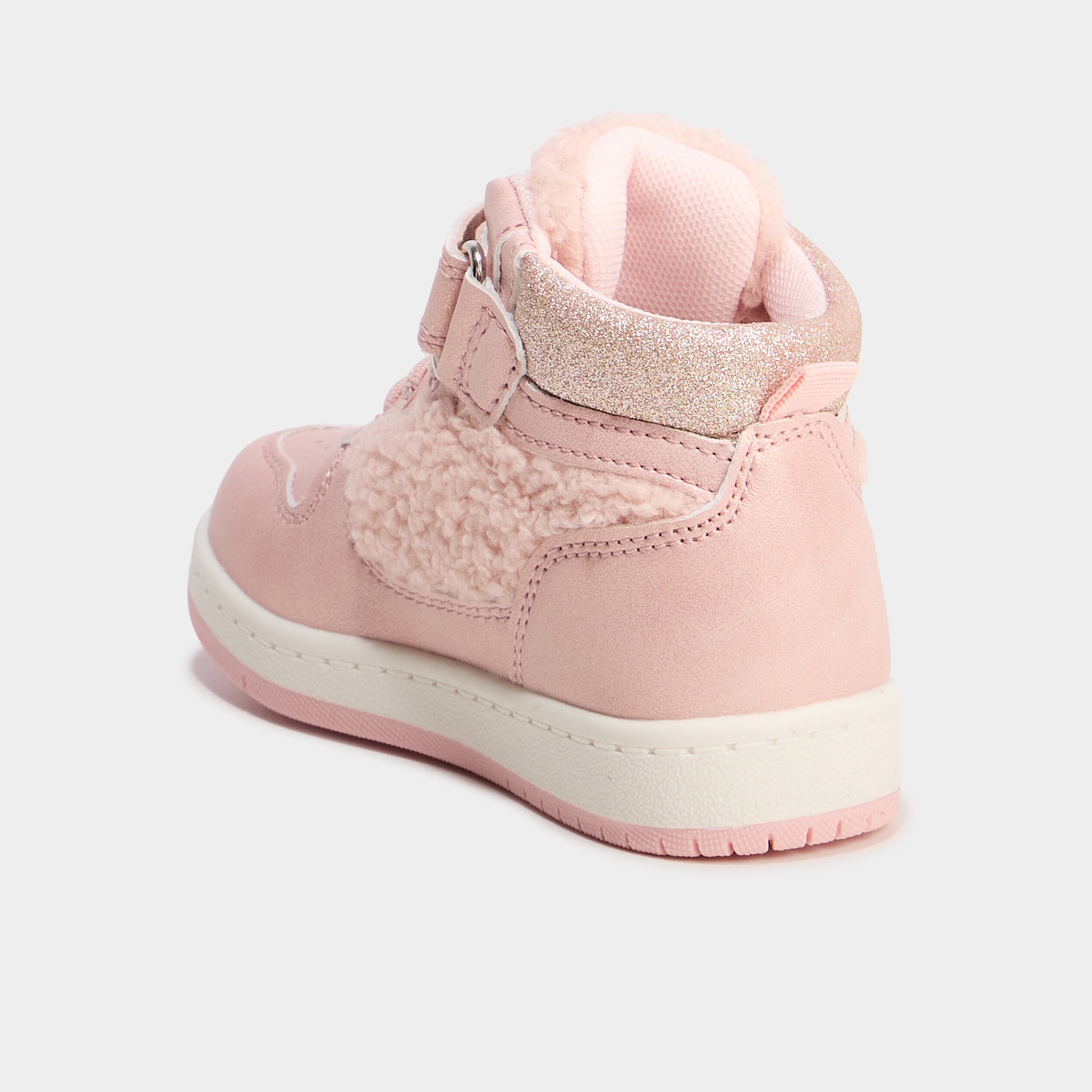 Baskets montantes &agrave; scratchs rose b&eacute;b&eacute; fille