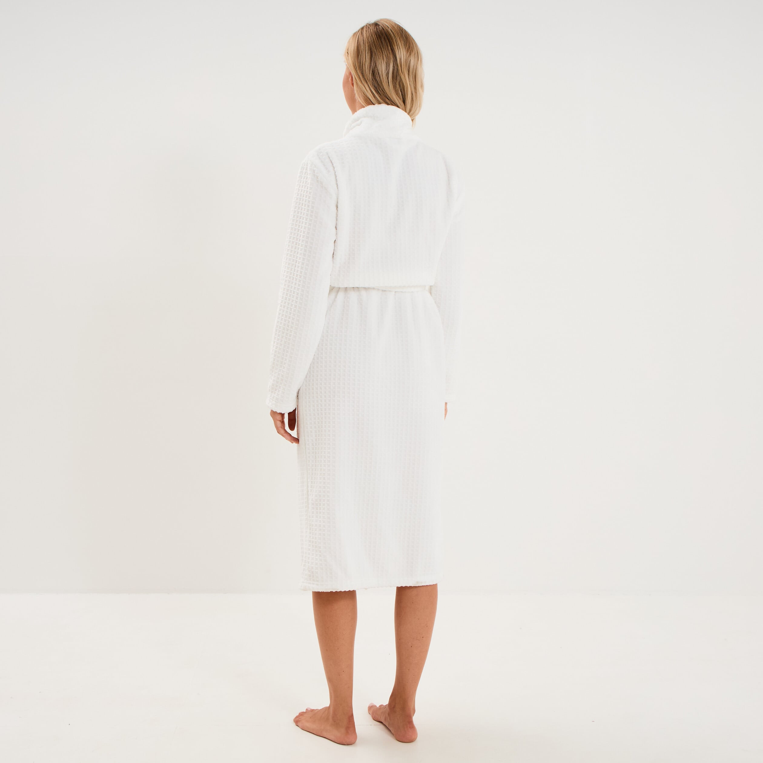 Peignoir long ceintur&eacute; 2 poches blanc femme