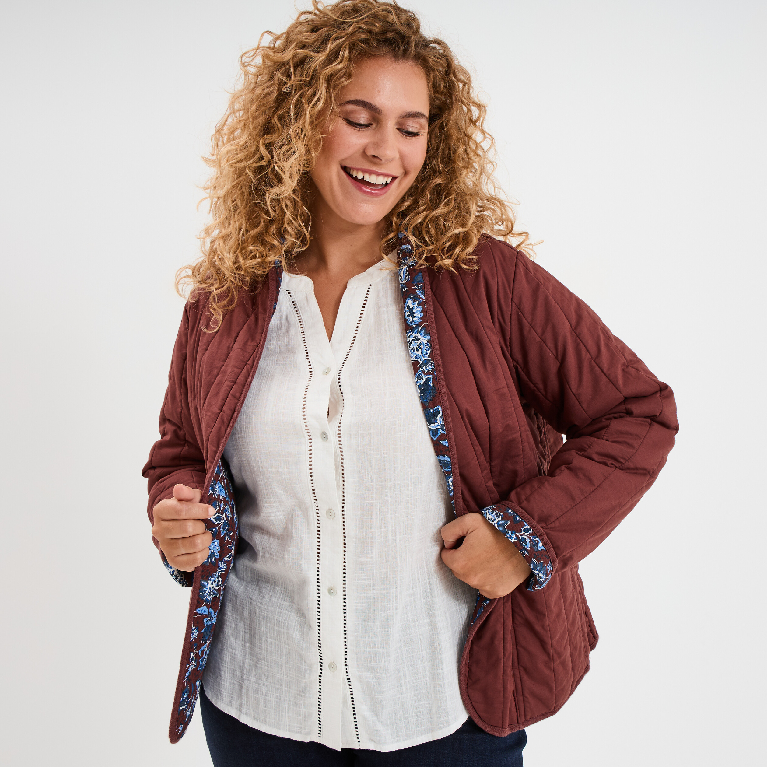 veste matelassee reversible marron femmegt Veste matelassée réversible marron femme grande taille