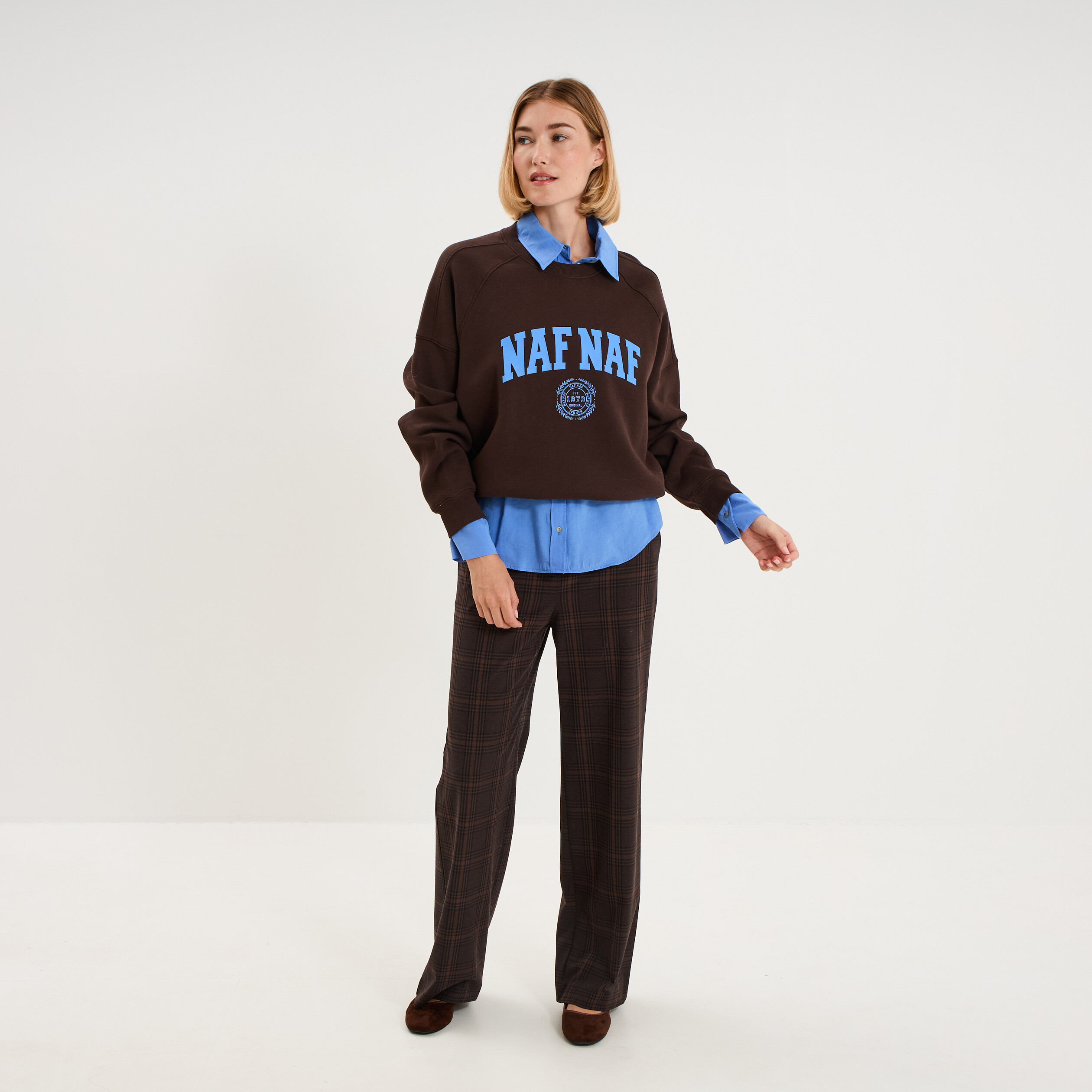 Sweat oversize logo NAF NAF brod&eacute; marron fonc&eacute; femme