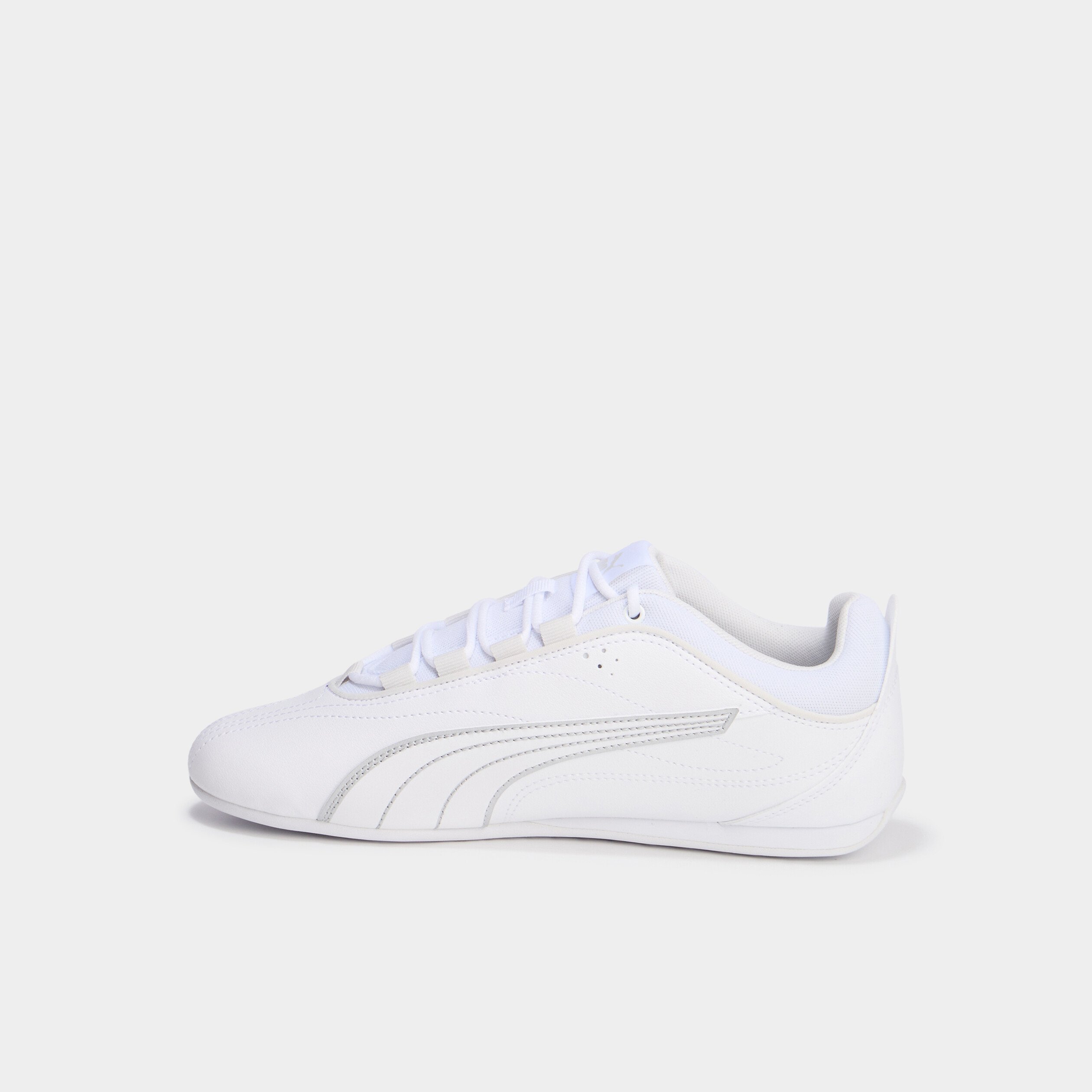 tennis basses lacets elastiques puma blanc femme Tennis basses lacets élastiqués Puma blanc femme
