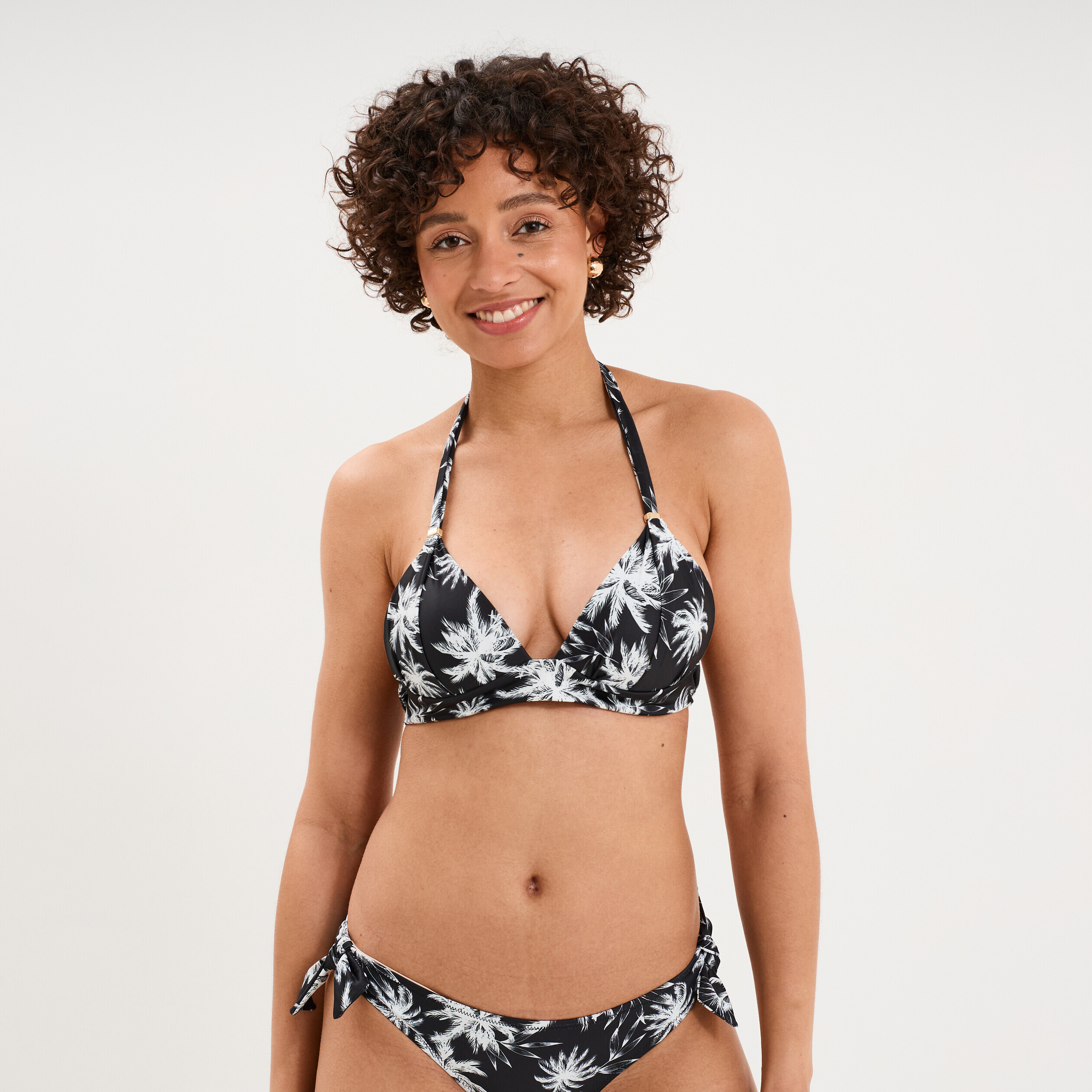 Haut de maillot de bain forme triangle ecru femme