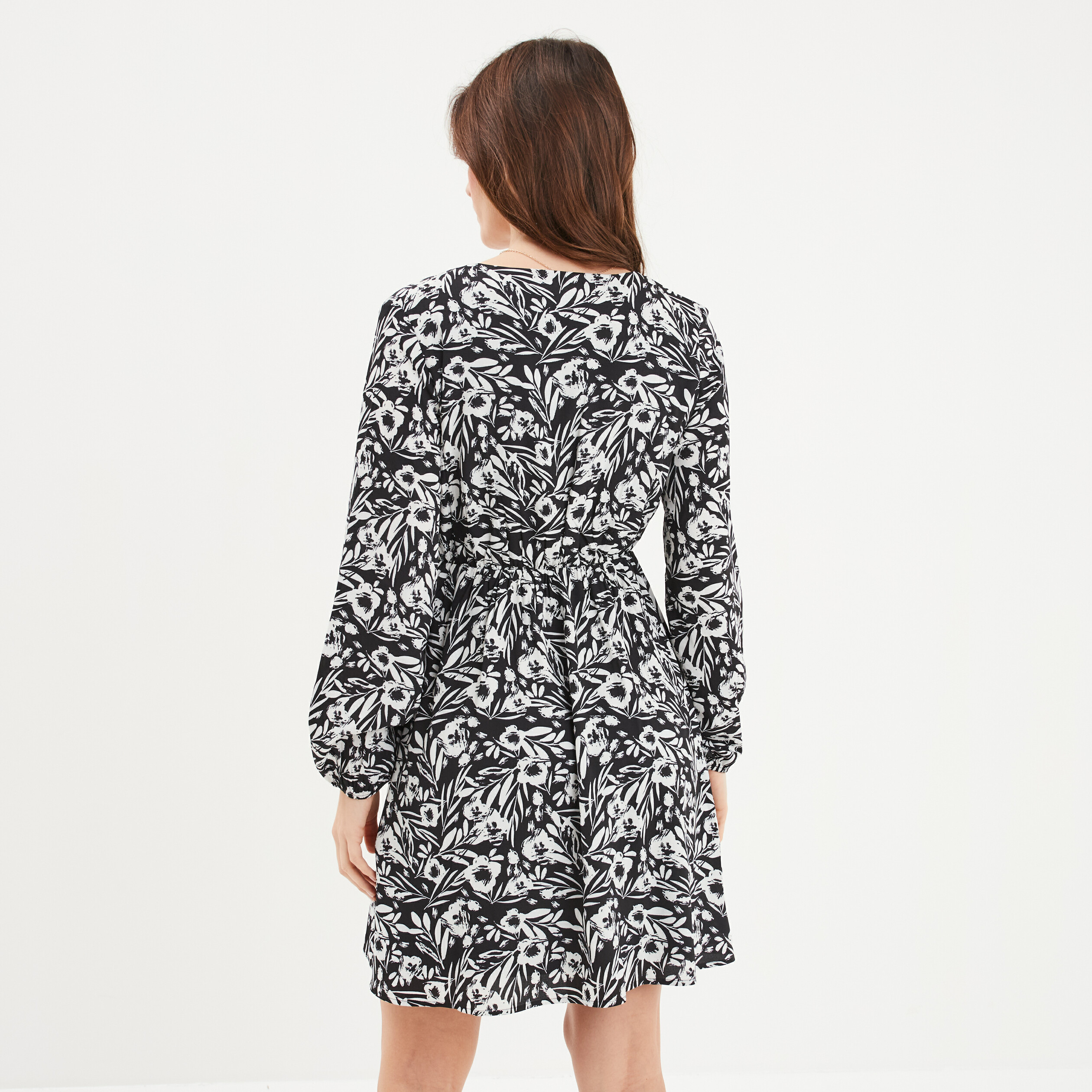 robe courte fluide col cache coeur noir femme Robe courte fluide col cache-coeur noir femme