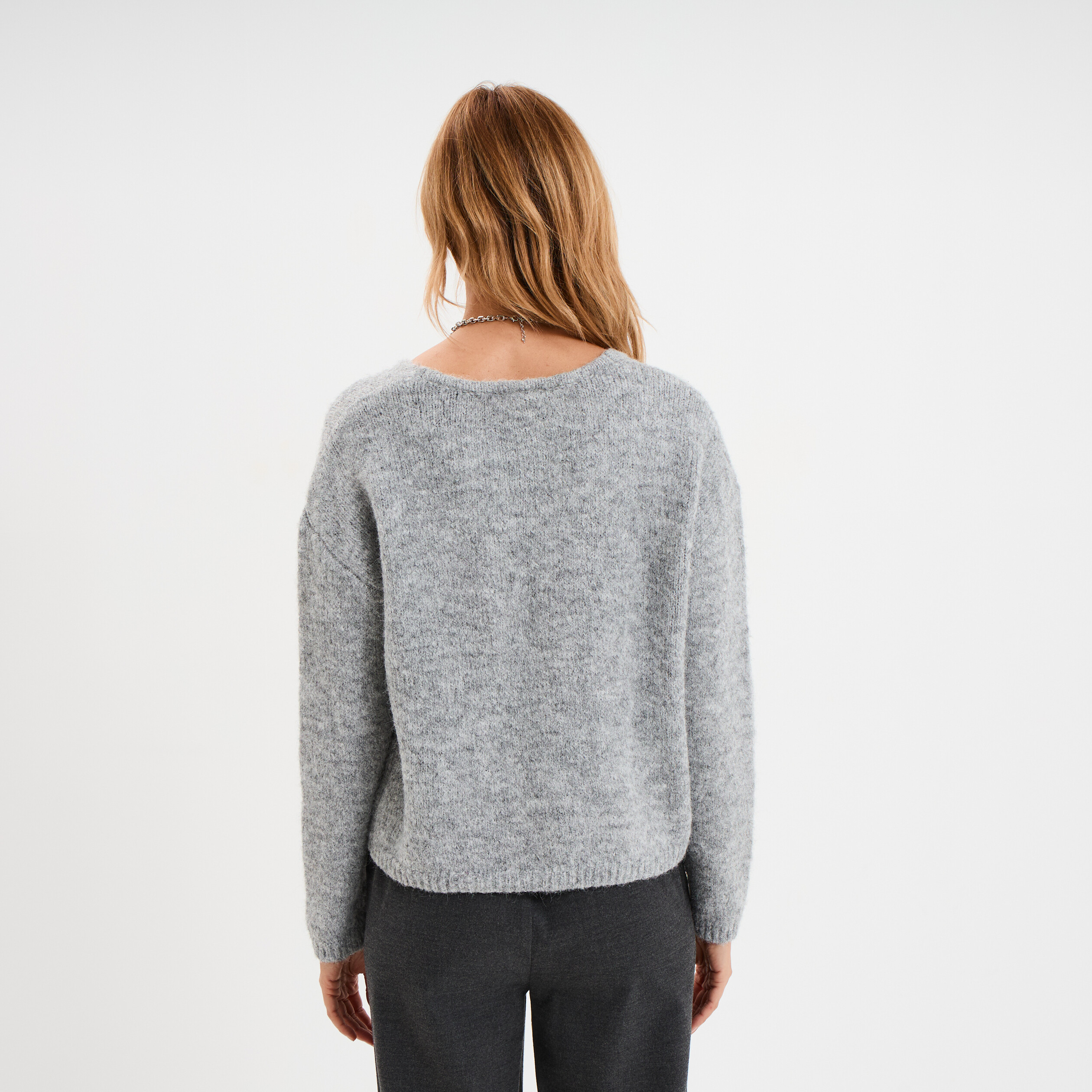 Pull col en V manches longues gris femme