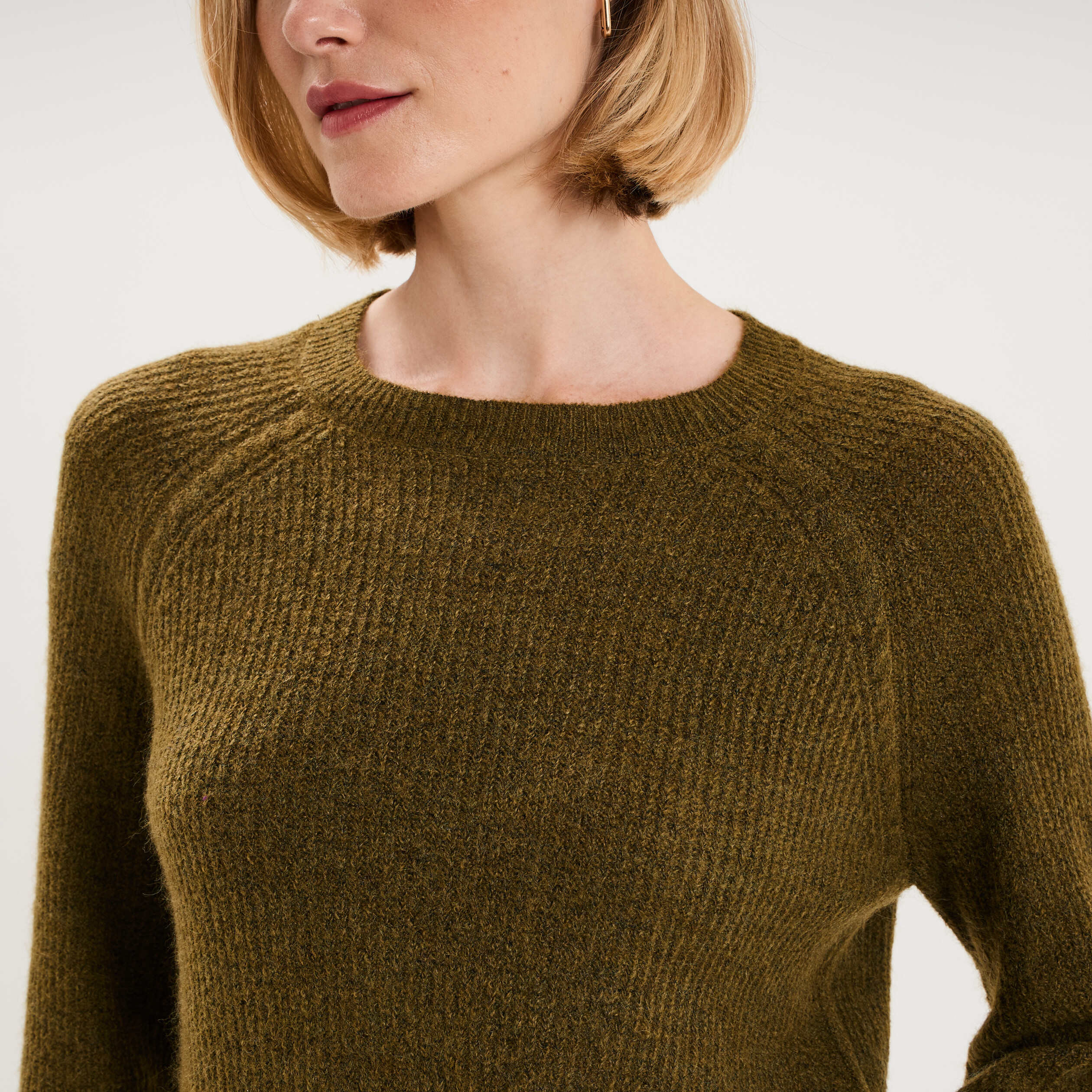 Pull col rond manches longues vert olive femme