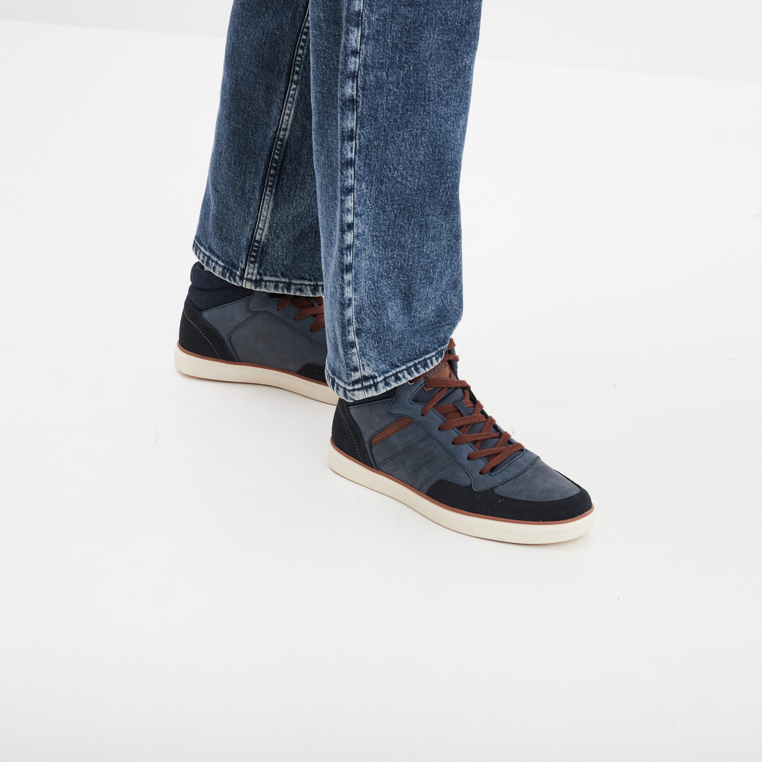 Baskets montantes &agrave; lacets bleu homme