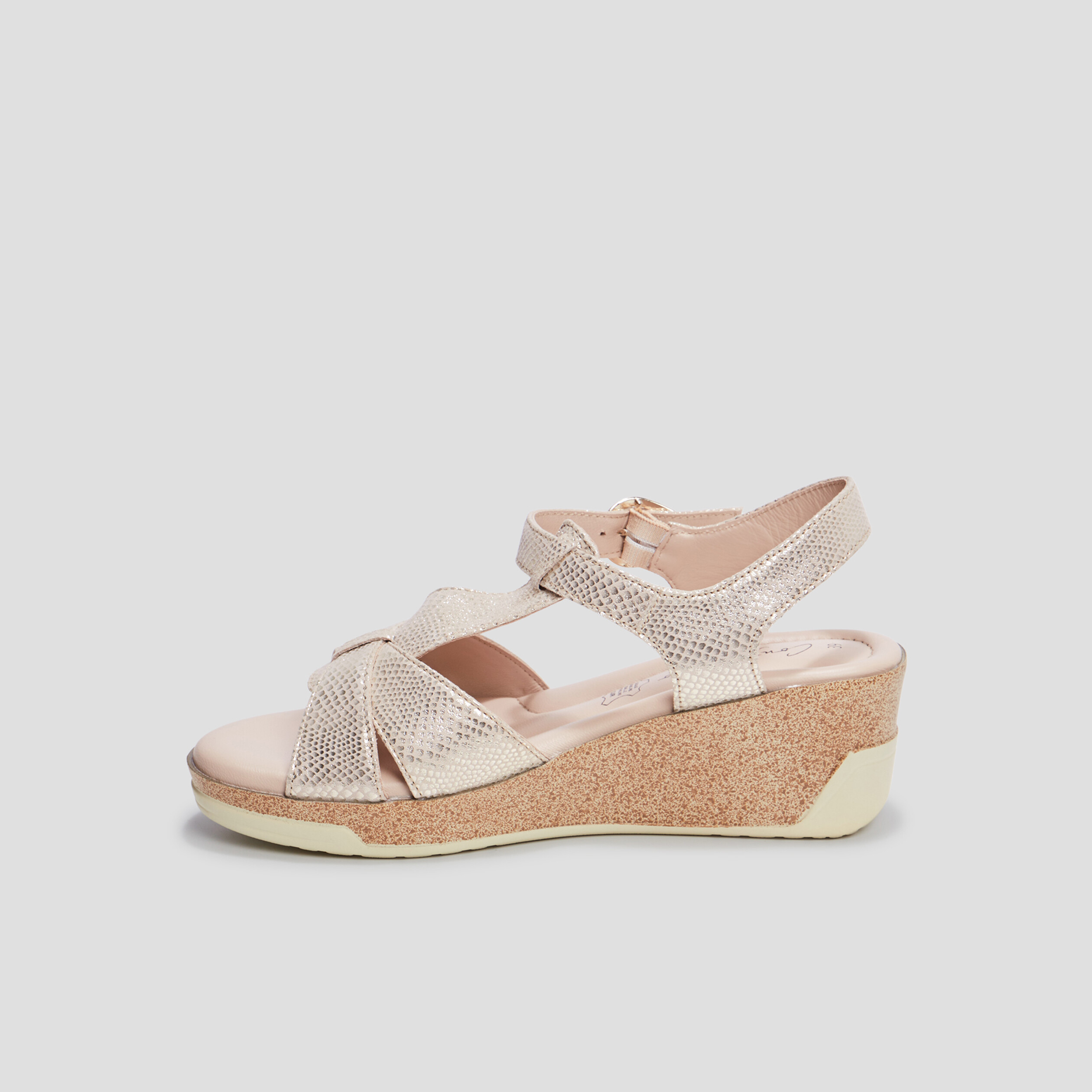 sandales compensees en cuir pied large sable femme Sandales compensées en cuir pied large sable femme