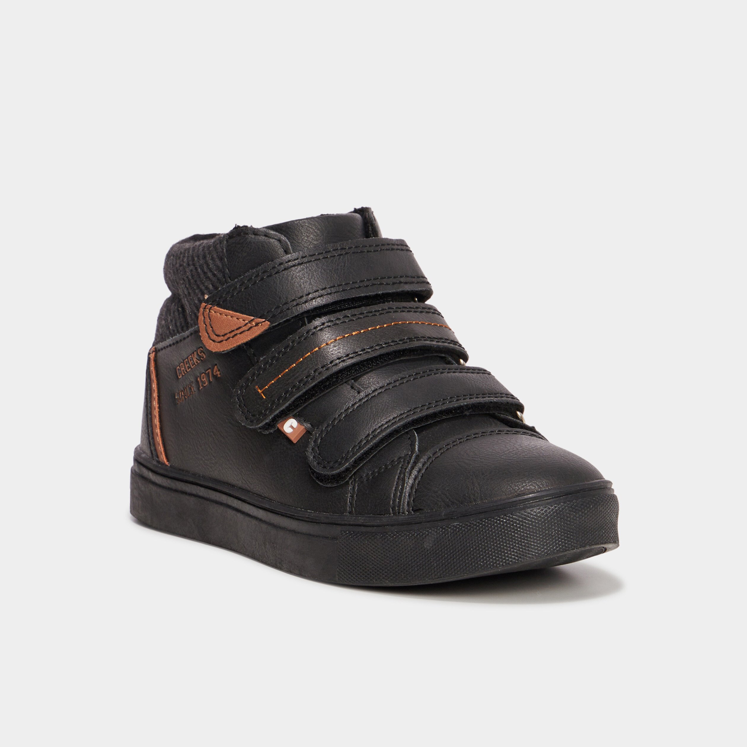 baskets montantes a scratchs bout rond noir garcon Baskets montantes à scratchs bout rond noir garçon
