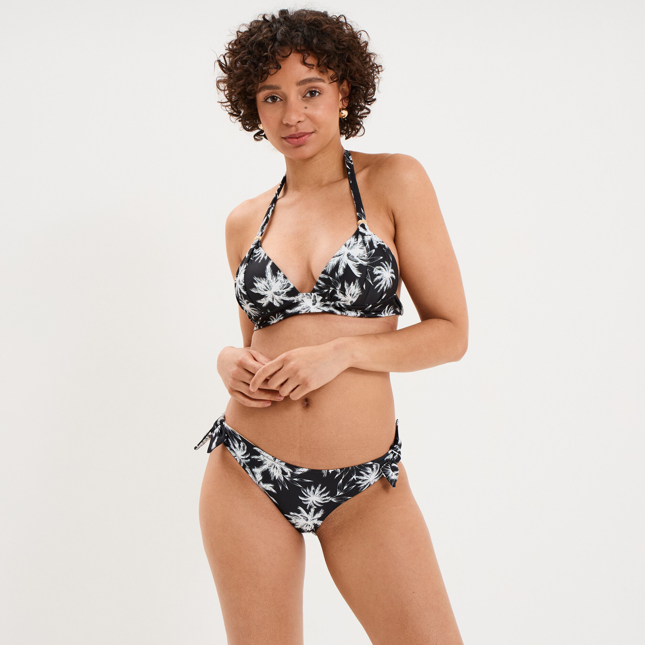 Haut de maillot de bain forme triangle ecru femme