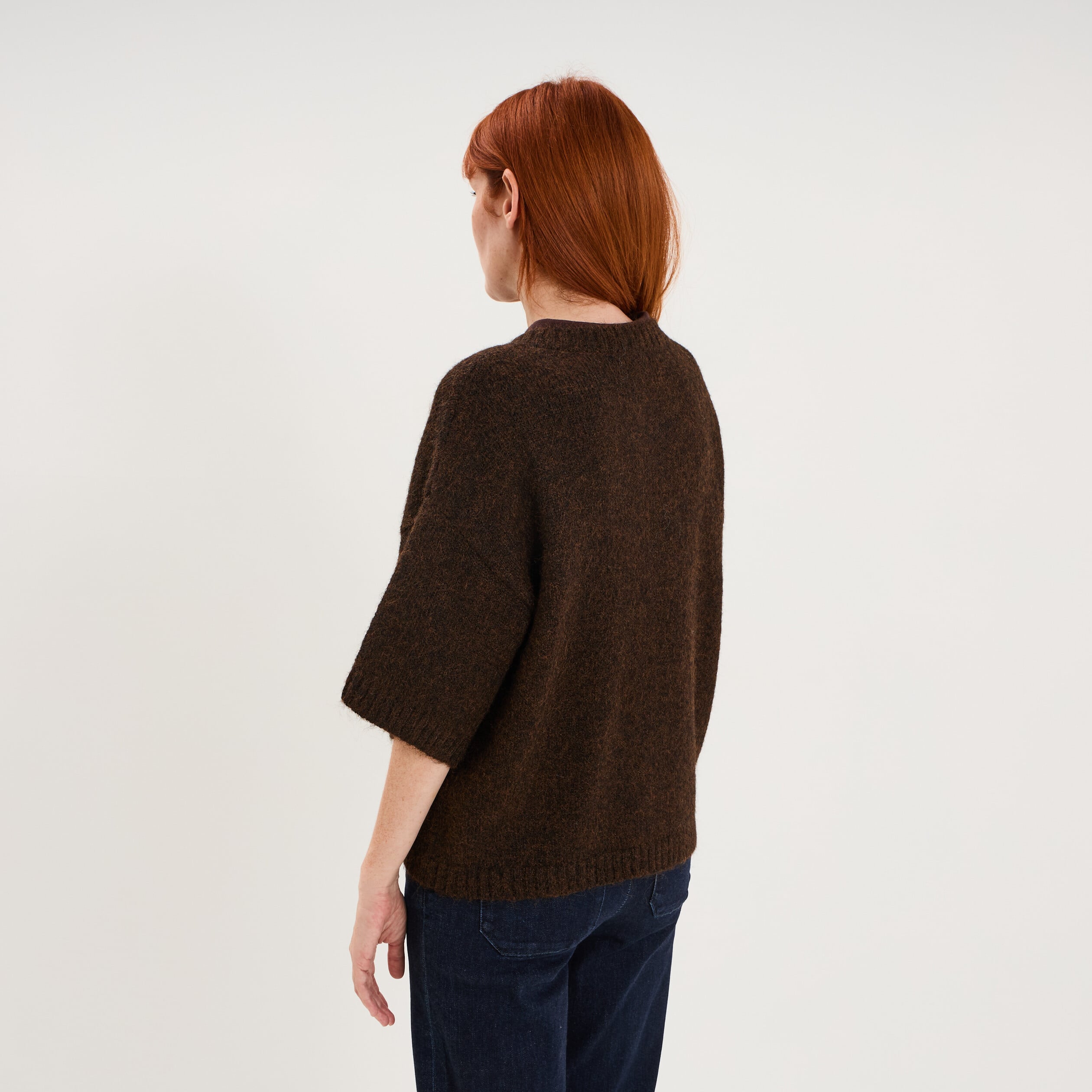 Gilet boutonn&eacute; manches courtes col rond marron fonc&eacute; femme
