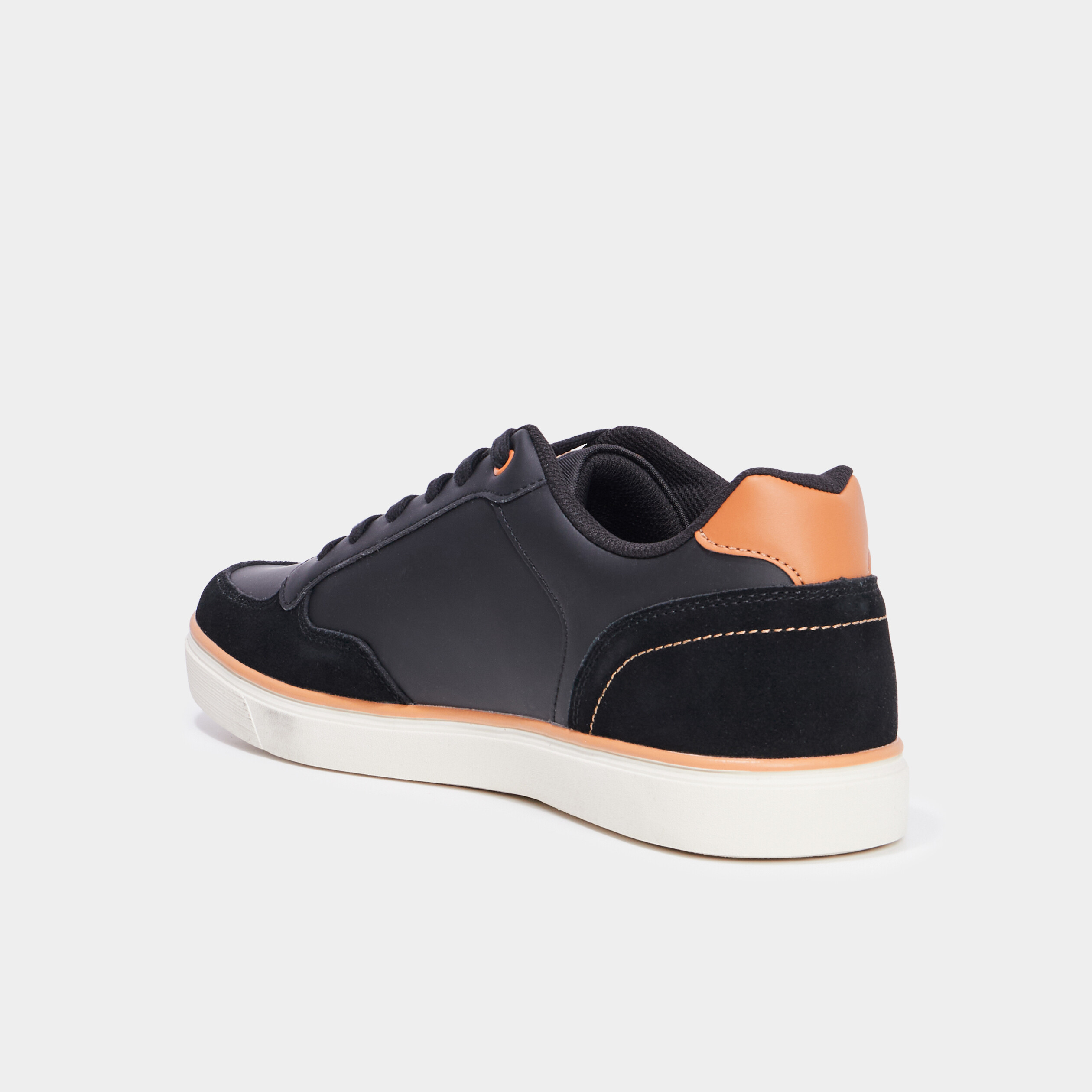 tennis basses a lacets noir homme Tennis basses à lacets noir homme