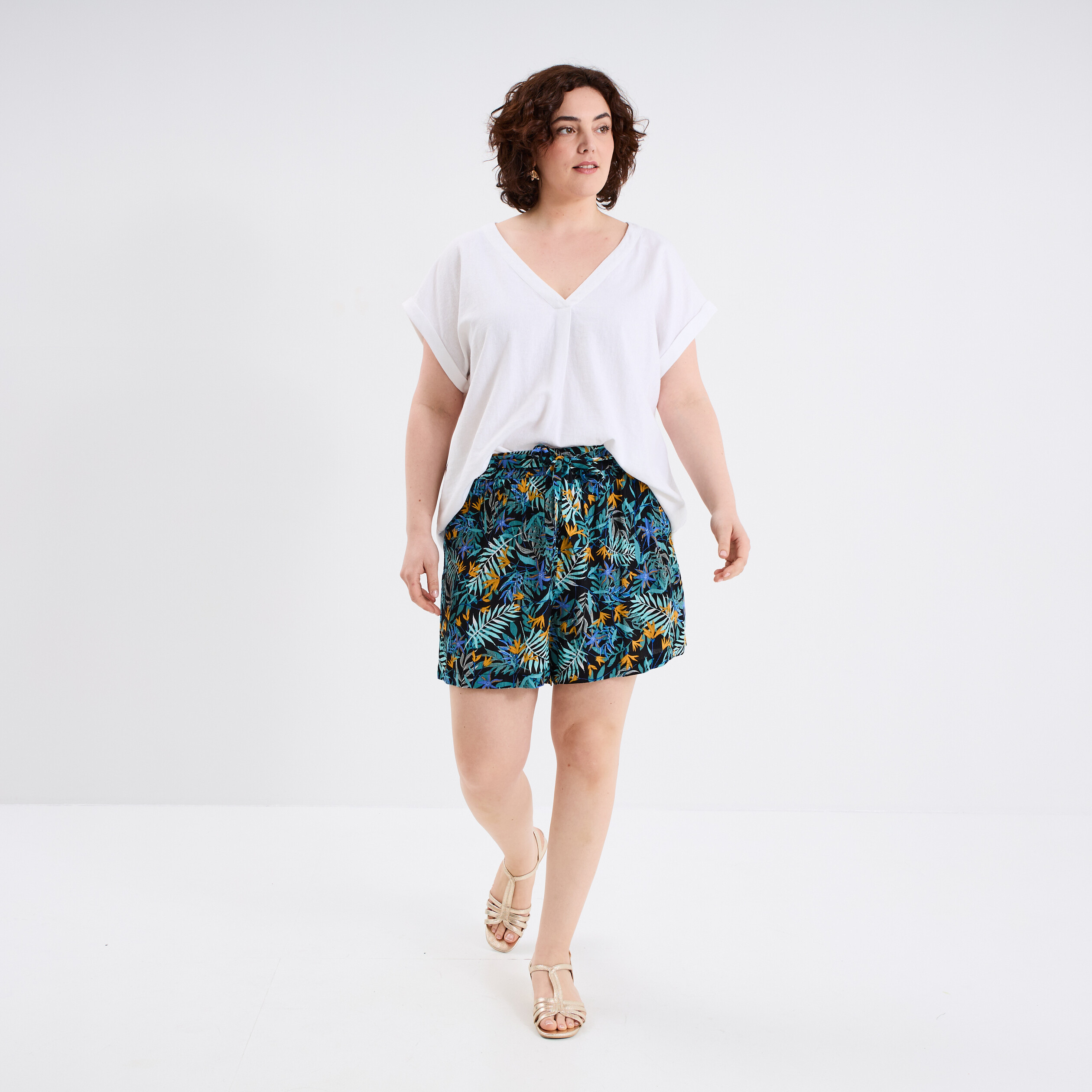 short fluide ceinture noir femmegt Short fluide ceinturé noir femme grande taille