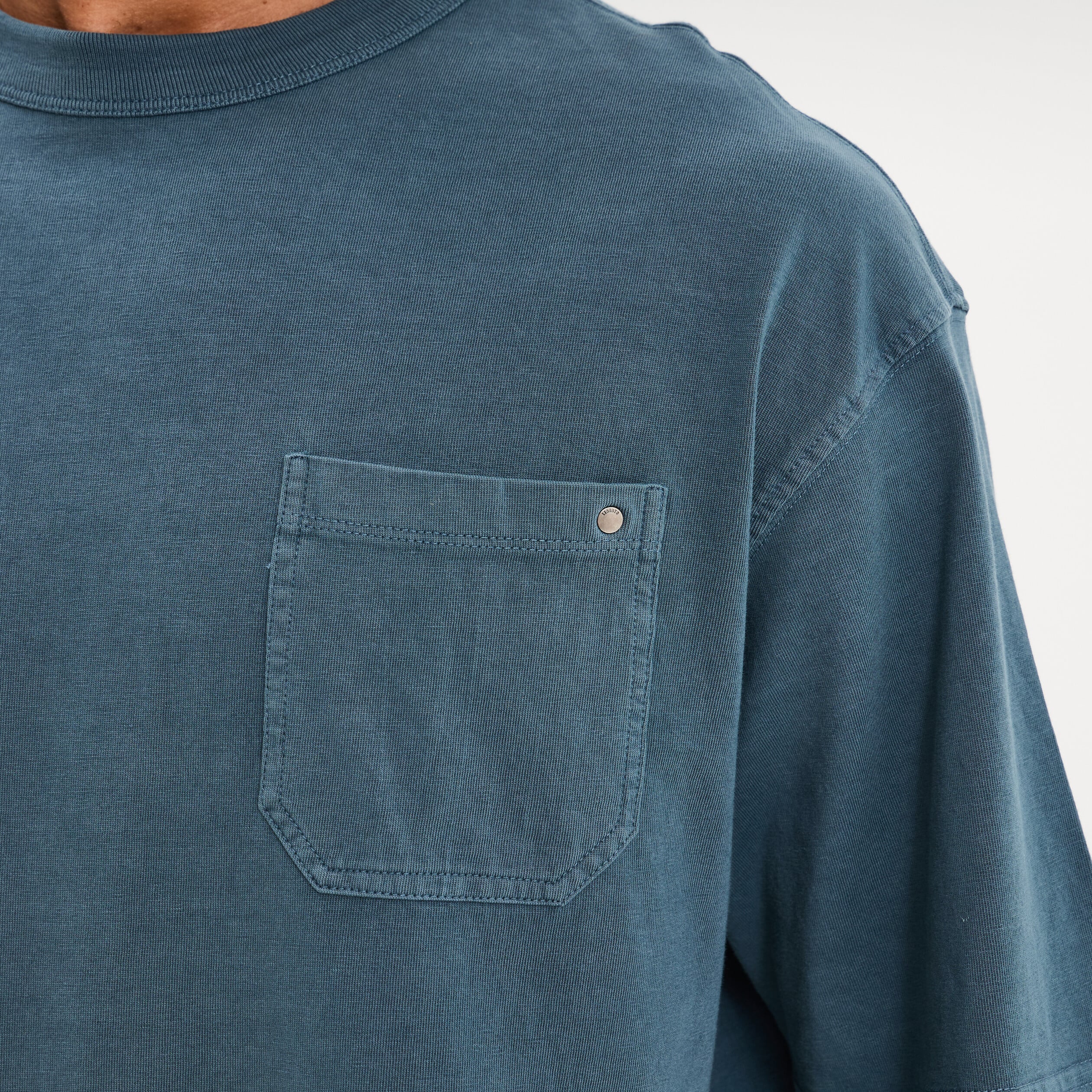 T-shirt droit col rond 1 poche coton vert fonc&eacute; homme