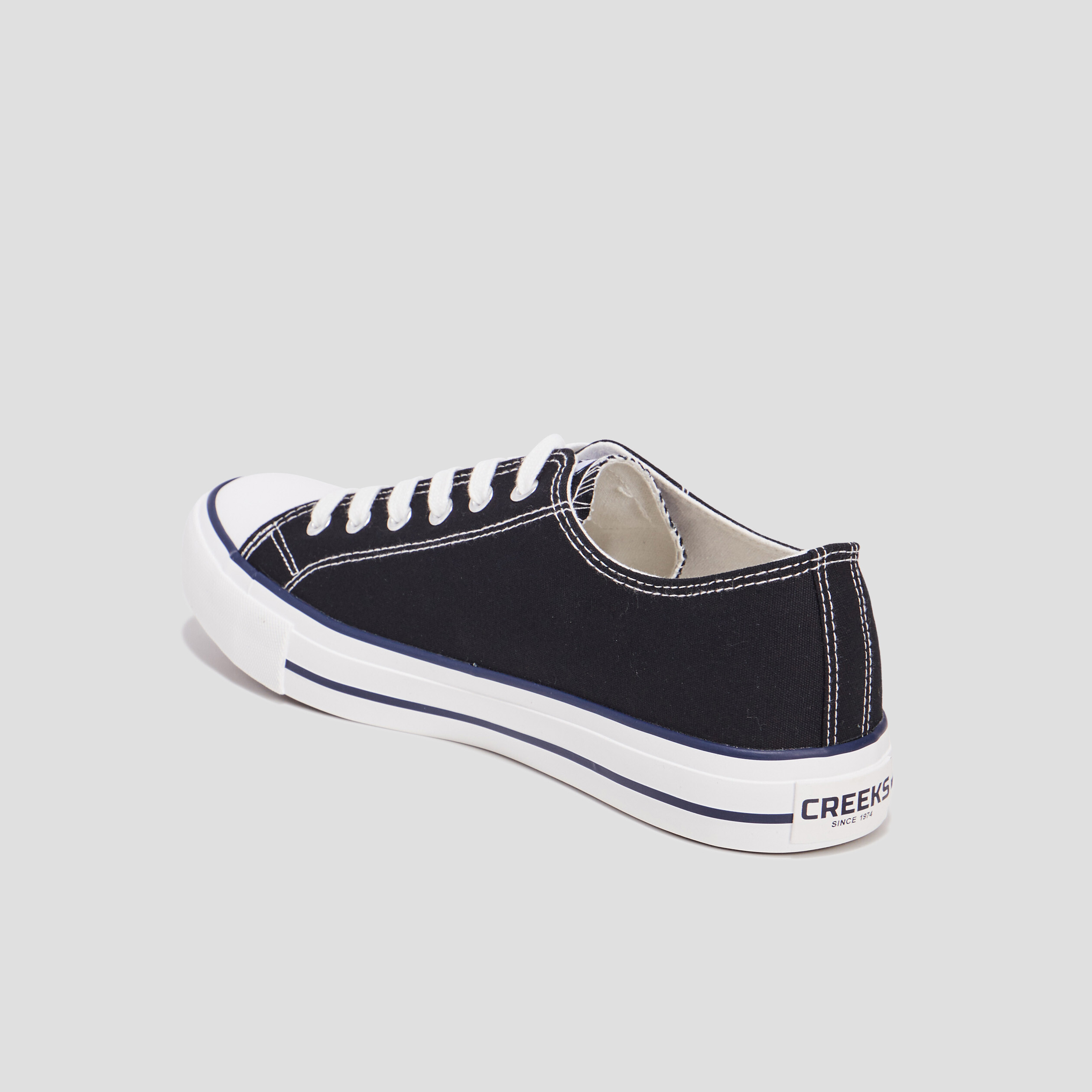 Tennis en toile &agrave; lacets noir homme