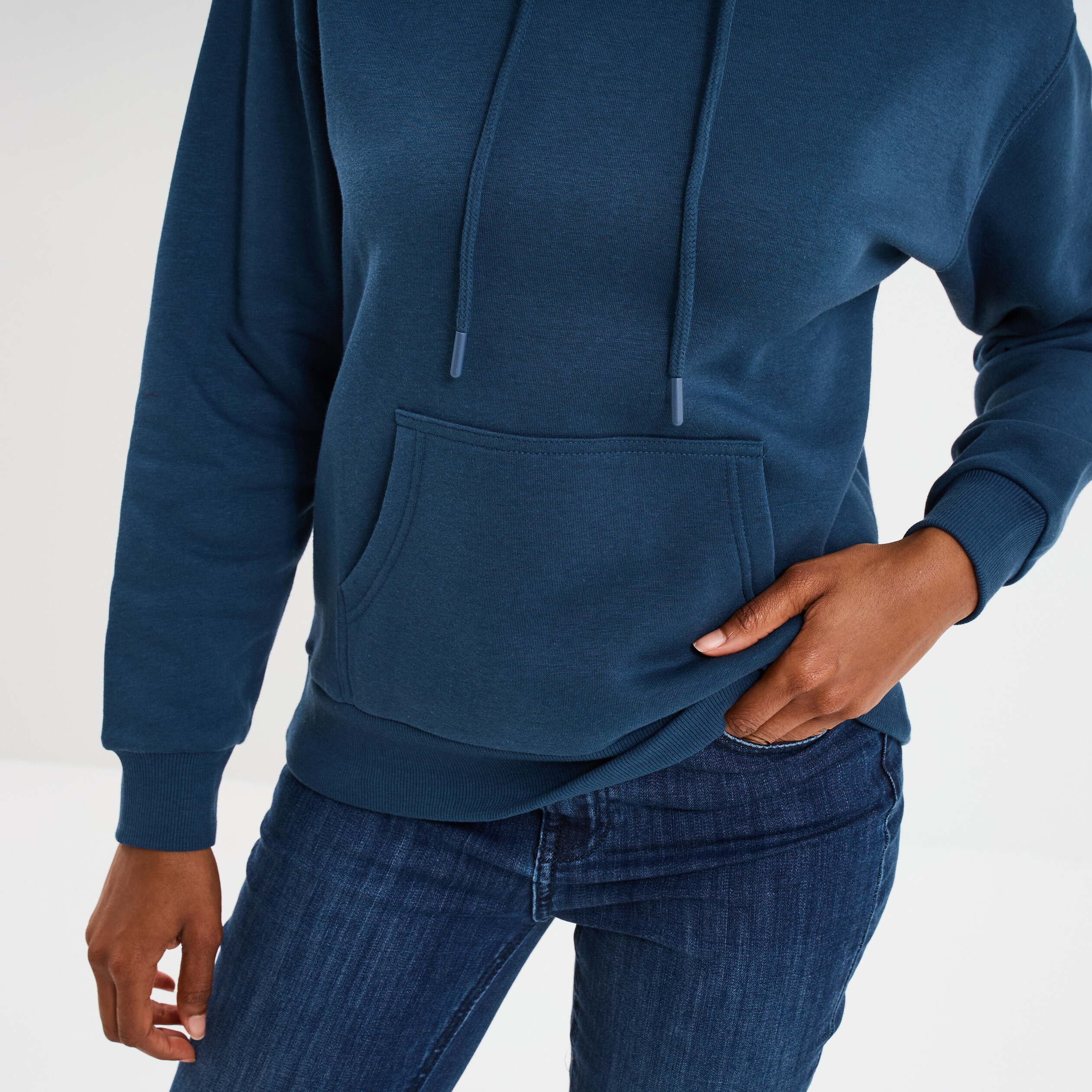 sweat hoodie molleton a capuche bleu marine femme Sweat hoodie molleton à capuche bleu marine femme