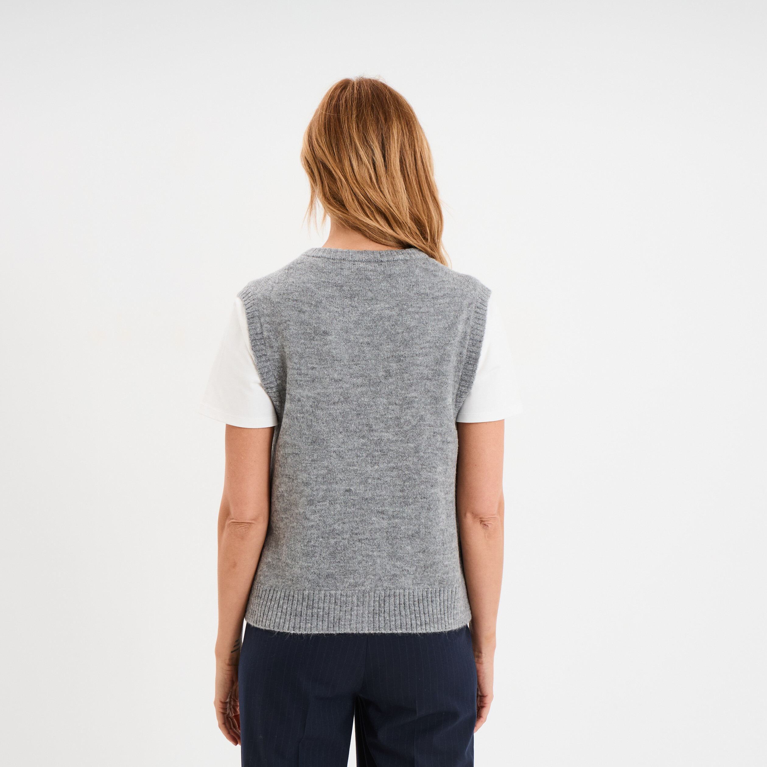 gilet sans manches boutonne gris femme Gilet sans manches boutonné gris femme