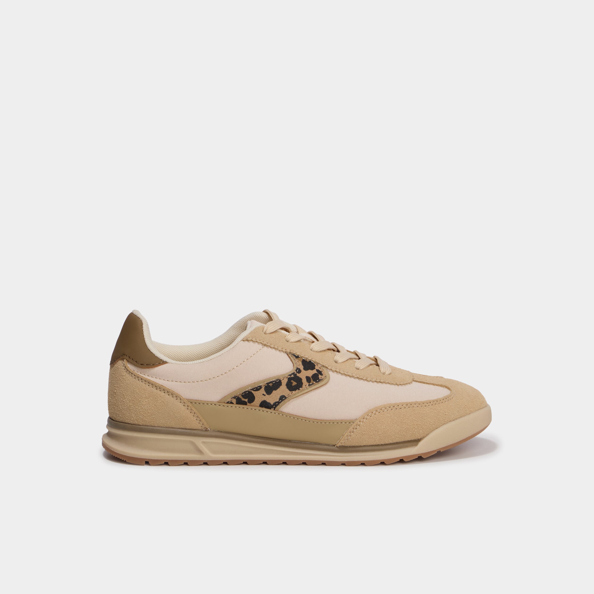 Baskets basses &agrave; lacets sable femme