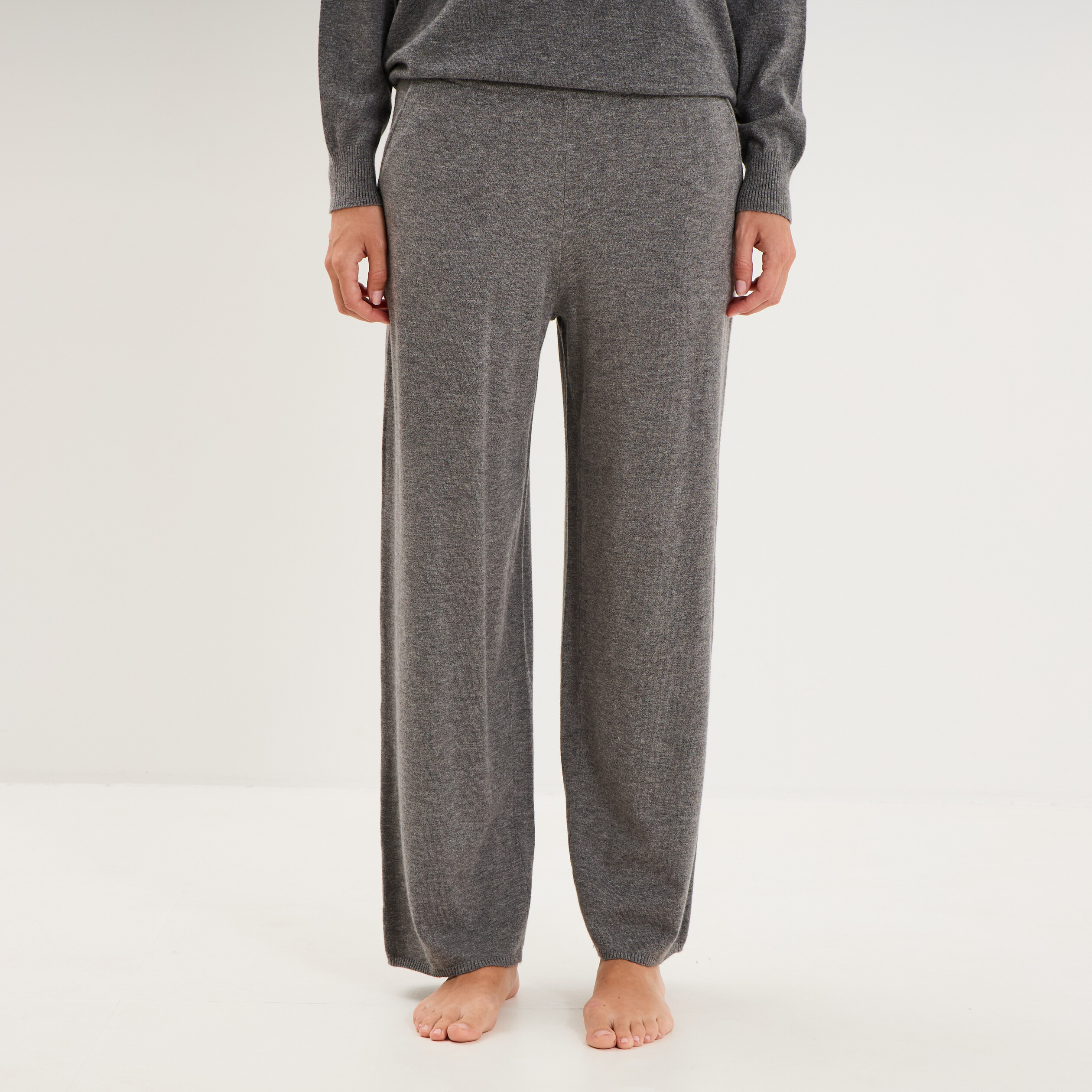 Pantalon de pyjama large en maille gris fonc&eacute; femme
