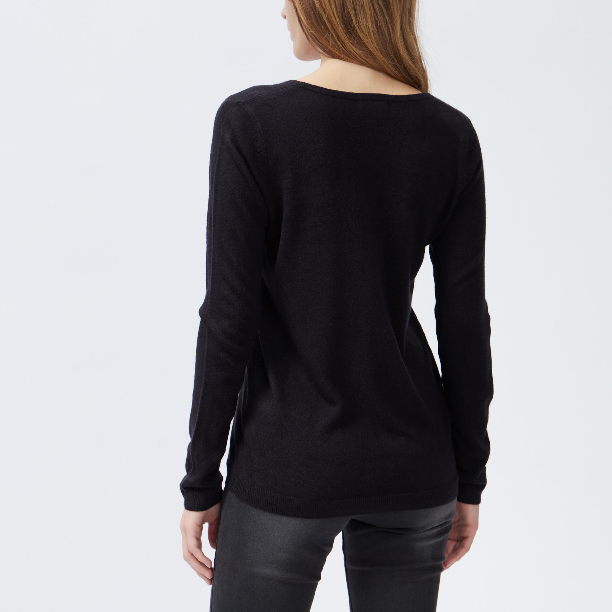 Pull col V manches longues noir femme