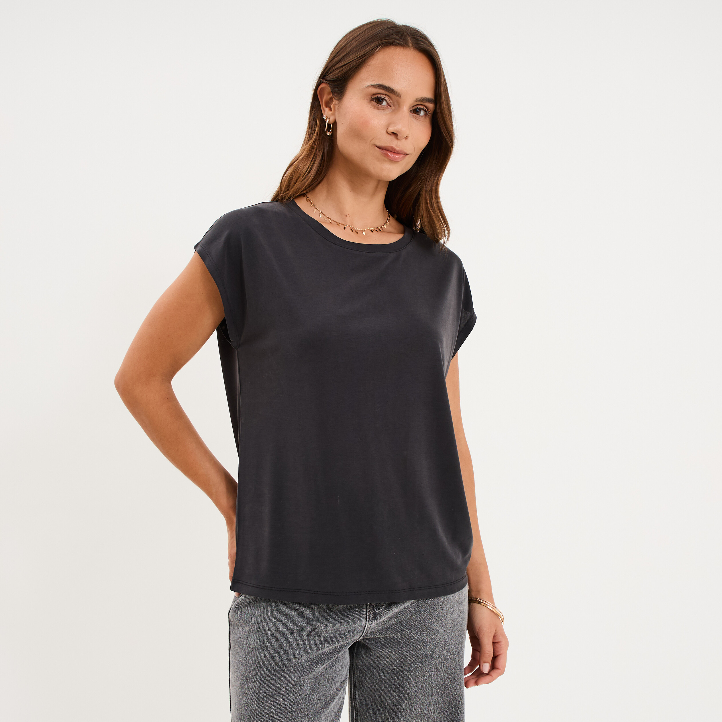 T-shirt manches courtes coupe droite noir femme