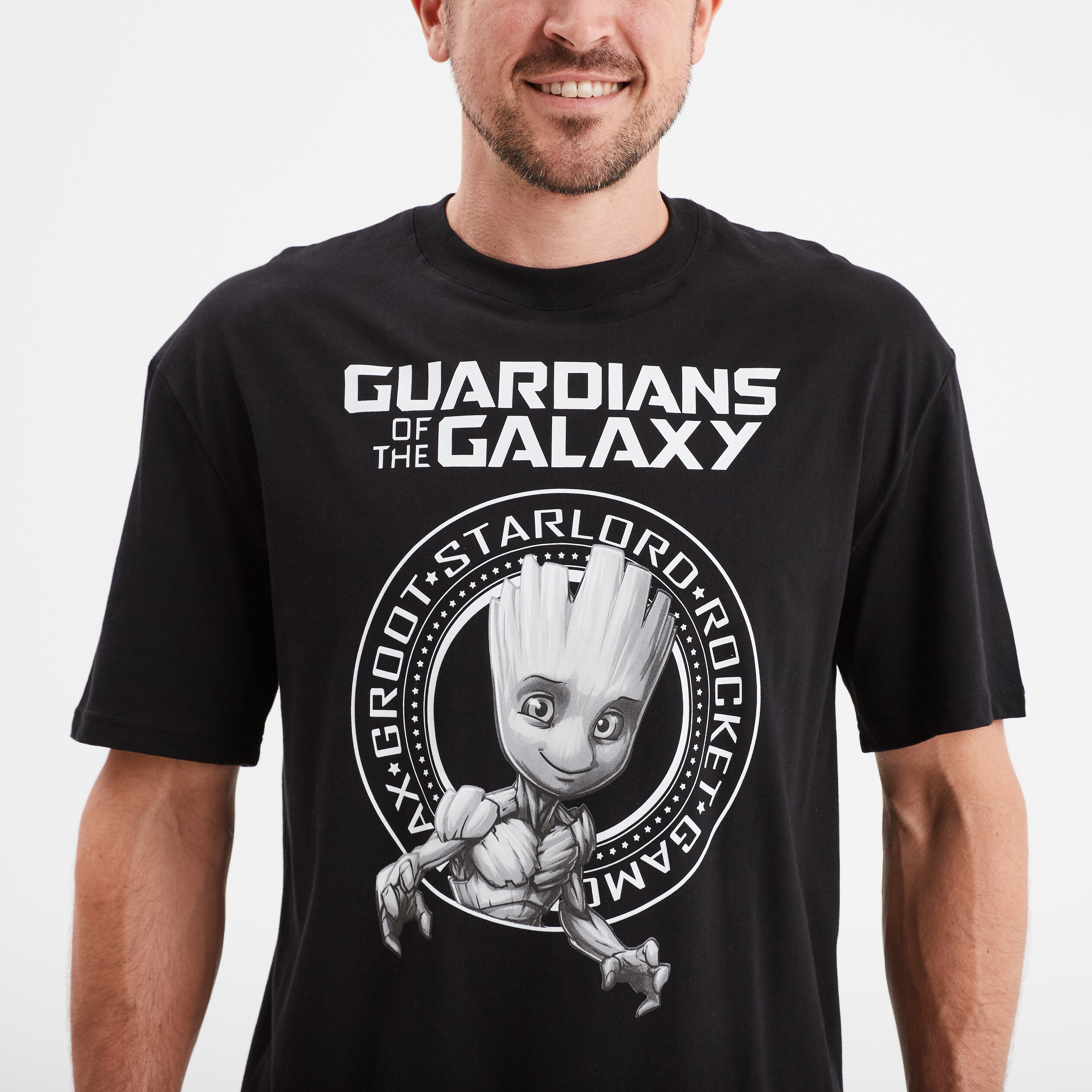 t shirt gardiens de la galaxie groot noir homme T-shirt Gardiens de la Galaxie Groot noir homme