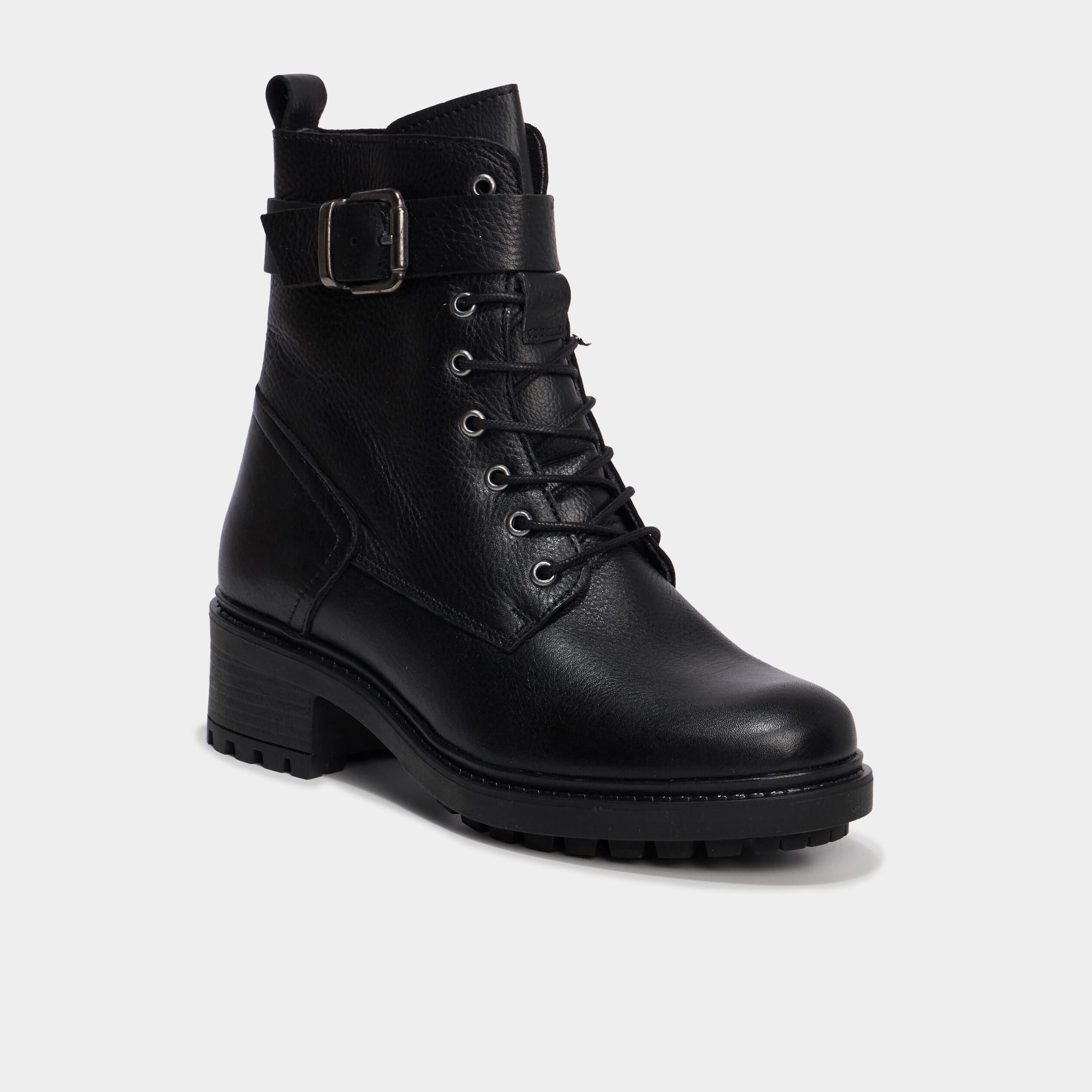 boots crantees a lacets en cuir noir femme Boots crantées à lacets en cuir noir femme