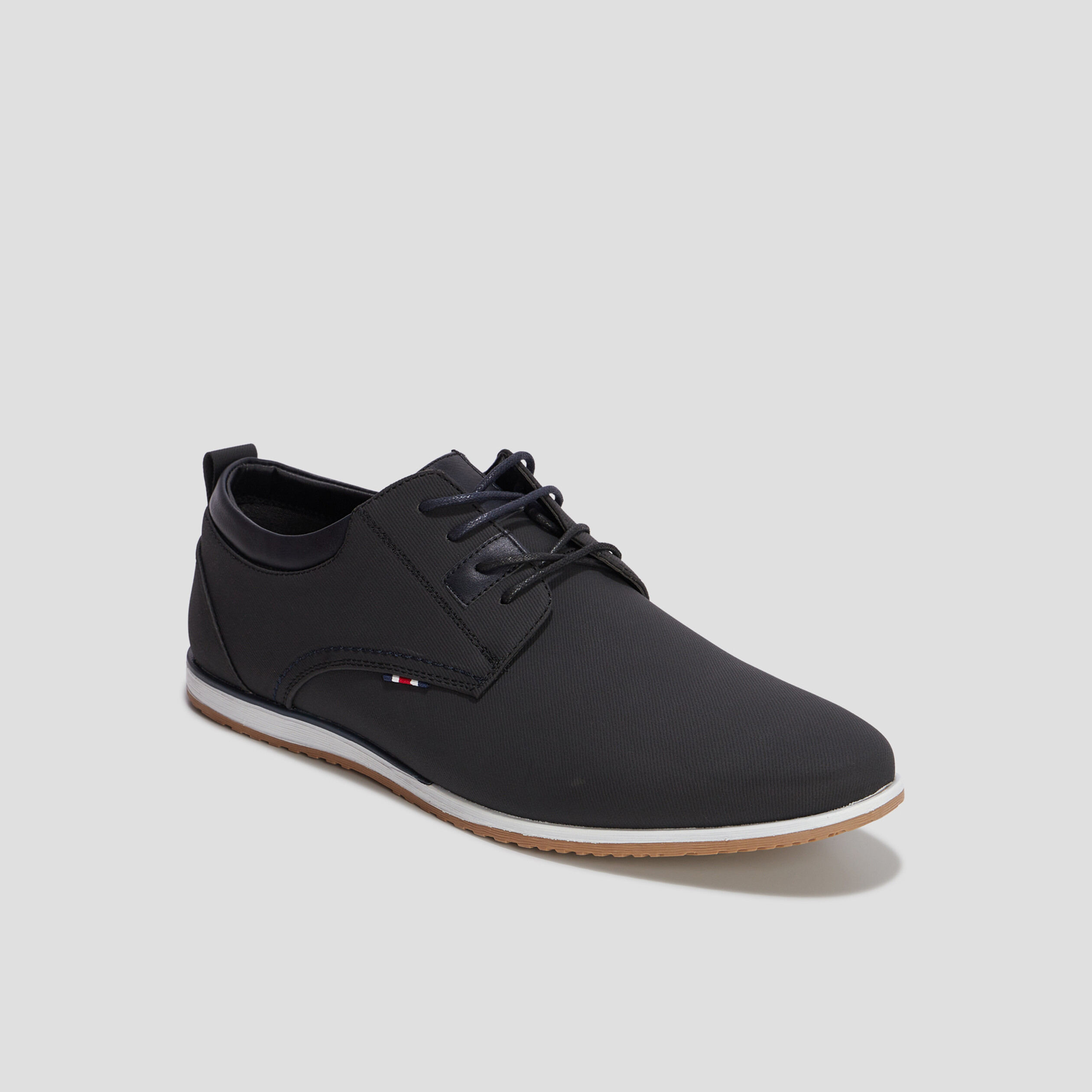 derbies texturees a lacets noir homme Derbies texturées à lacets noir homme