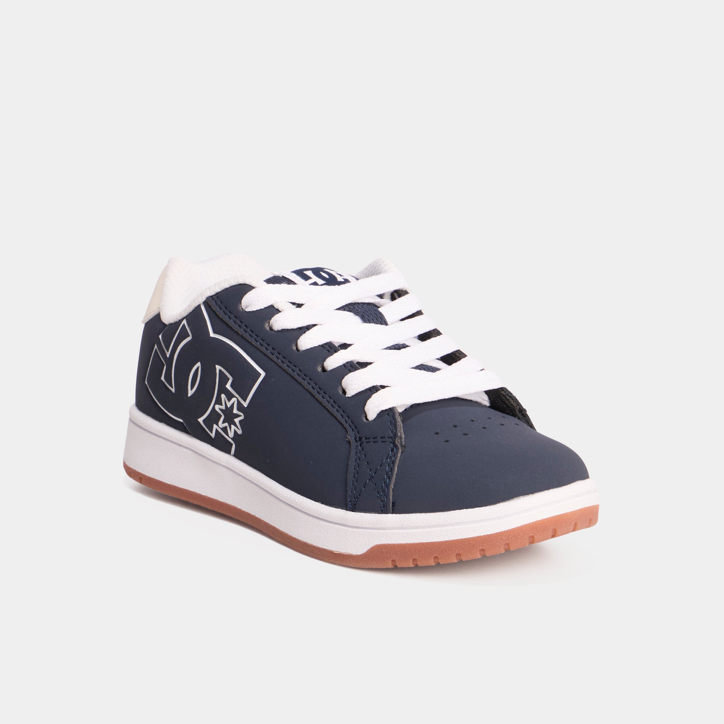 Tennis basses &agrave; lacets en cuir bleu marine gar&ccedil;on