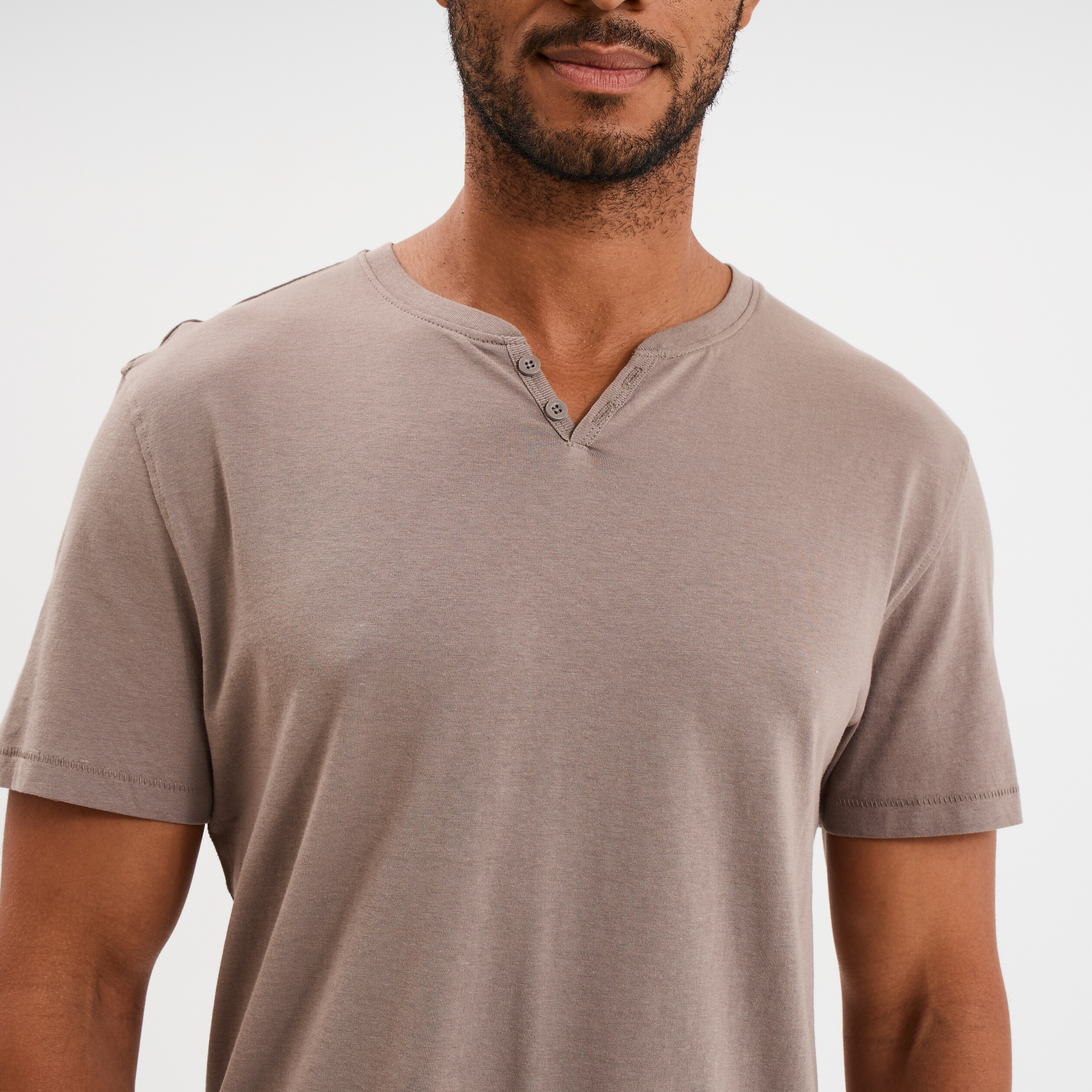 T-shirt manches courtes col tunisien gris homme