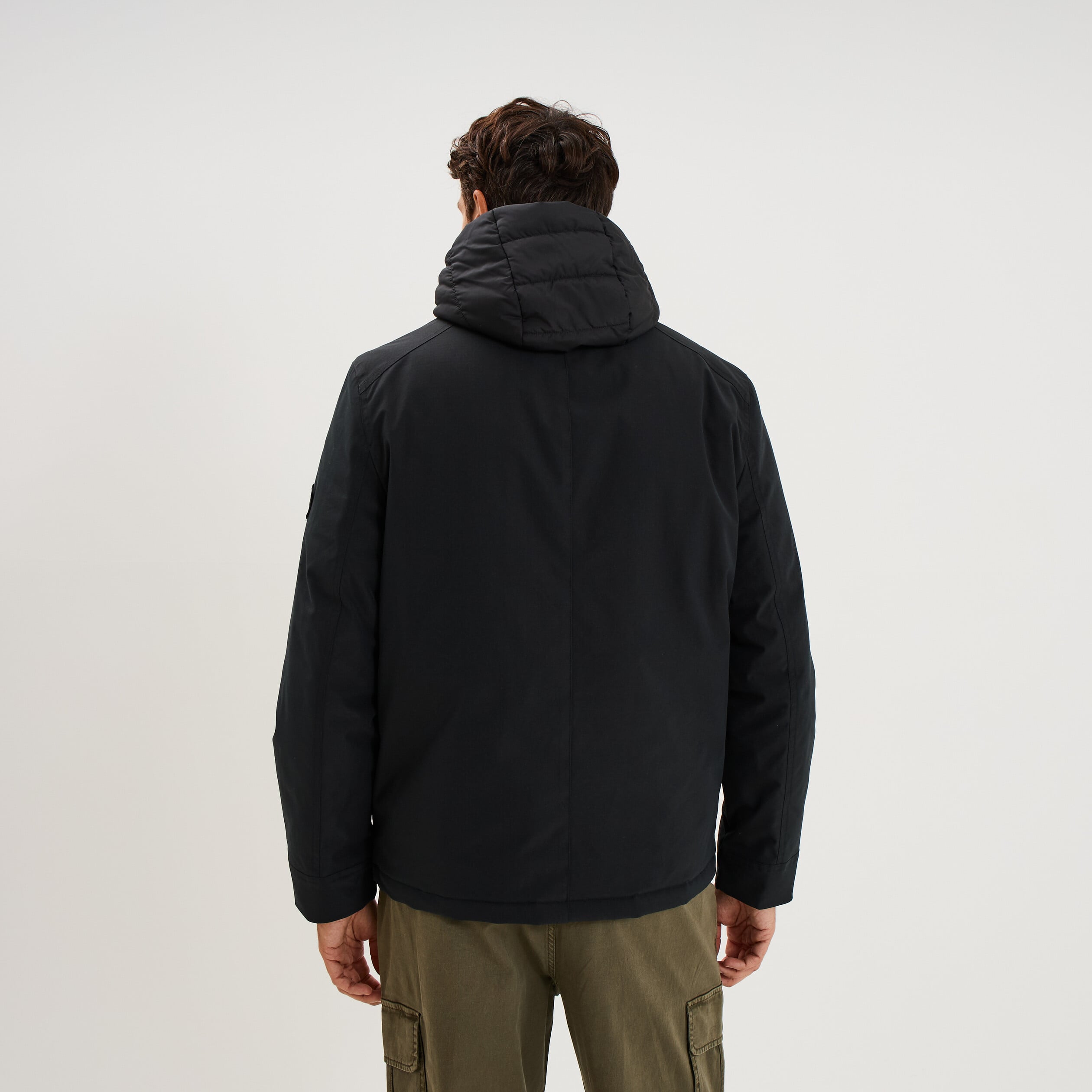 Parka courte d&eacute;perlante &agrave; capuche noir homme