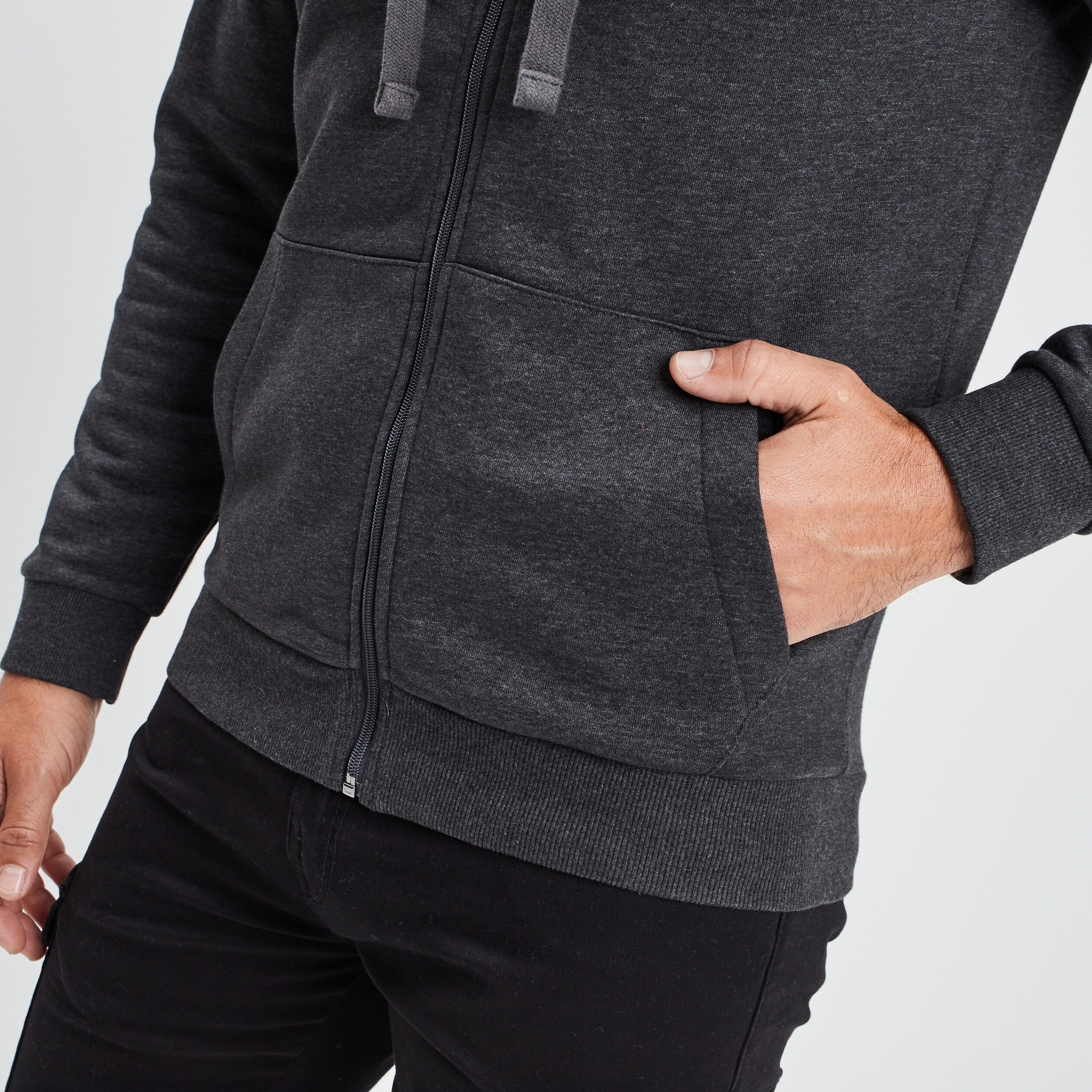 sweat zippe molleton a capuche gris fonce homme Sweat zippé molleton à capuche gris foncé homme