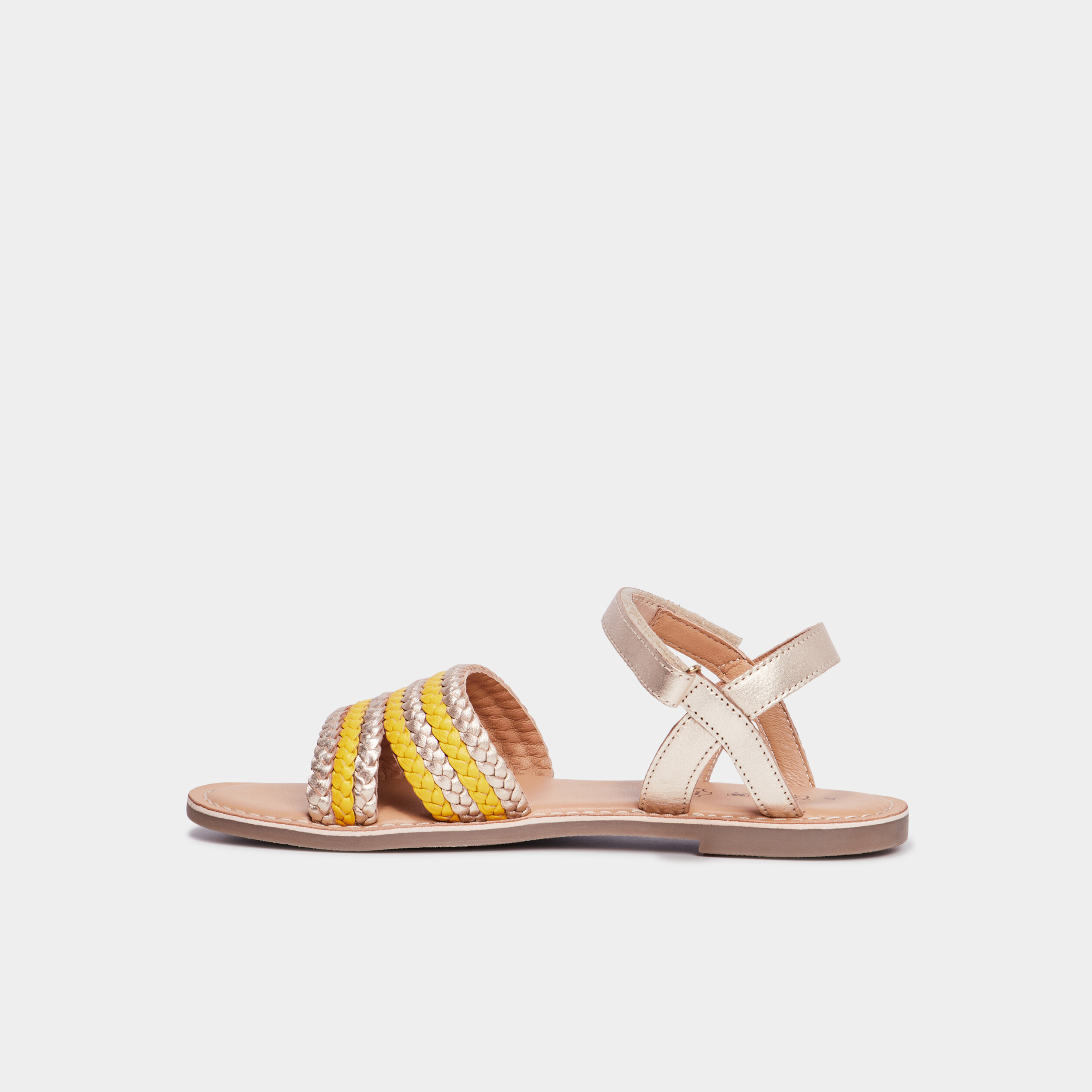 Sandales tress&eacute;es en cuir Creeks jaune or fille